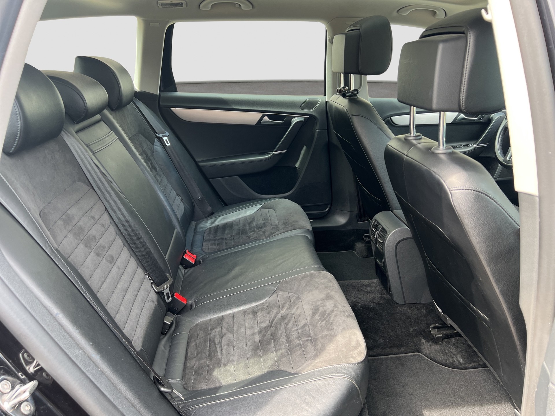 VW Passat Variant 1.8 TSI Comfortline DSG-image-13