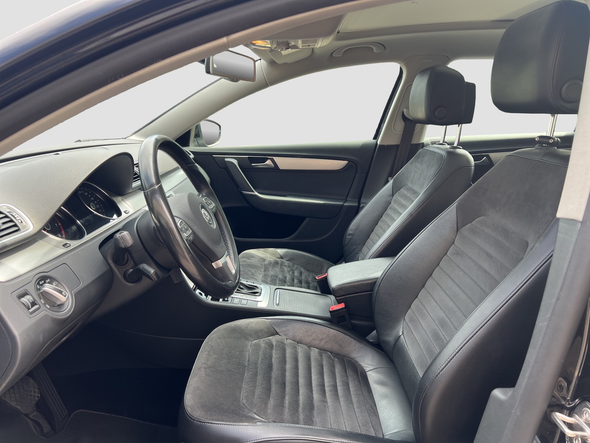 VW Passat Variant 1.8 TSI Comfortline DSG-image-8