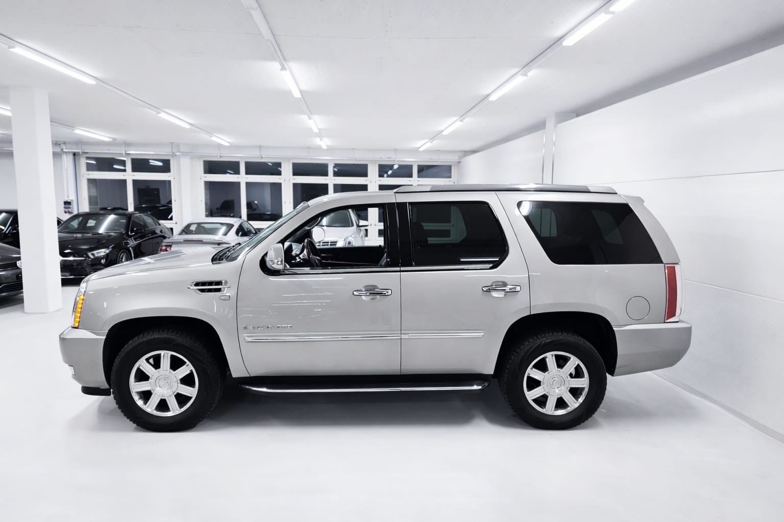 CADILLAC Escalade 6.2 Sport Luxury-image-3