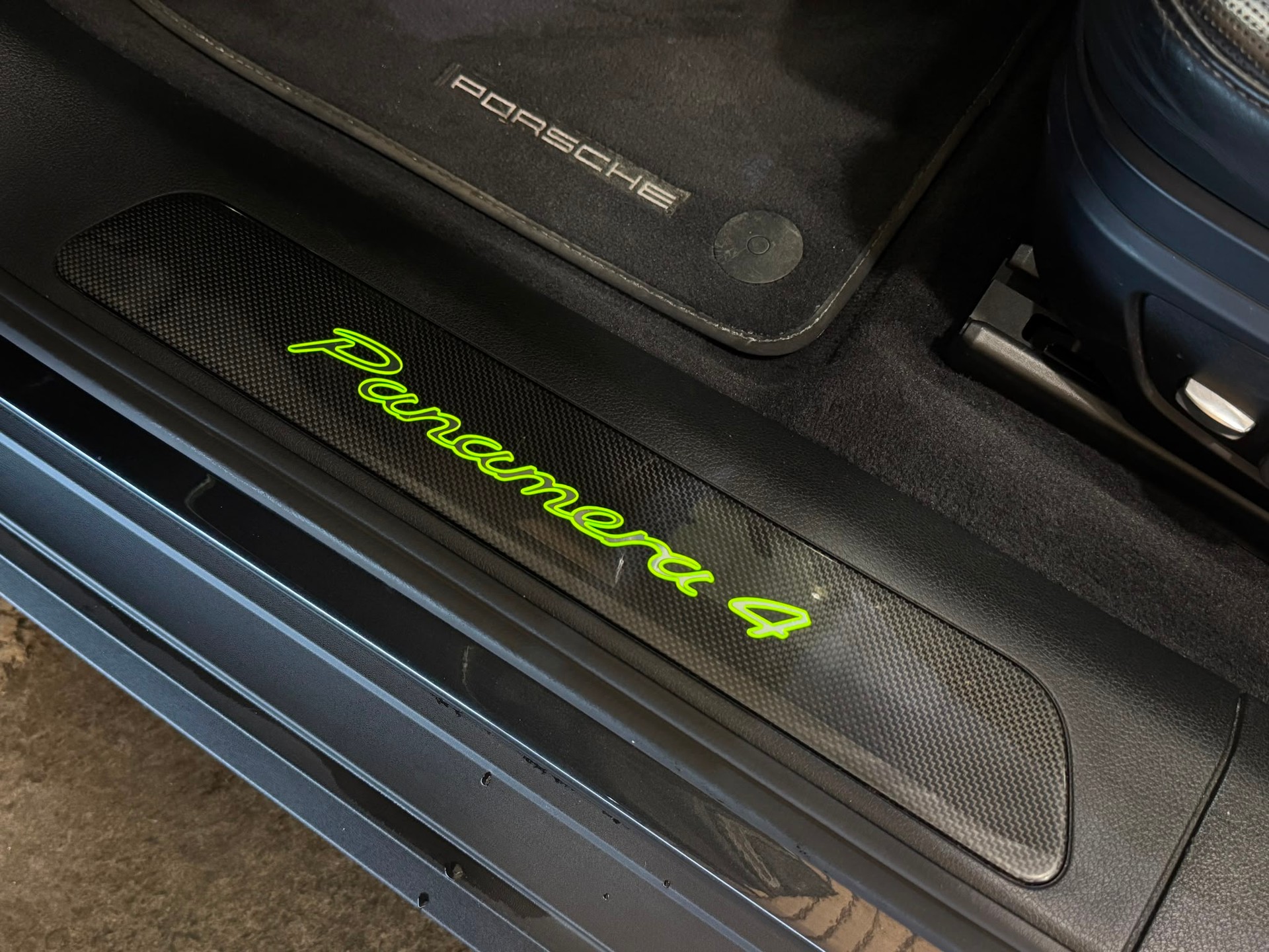 PORSCHE Panamera 4 E-Hybrid Sport Turismo PDK-image-14