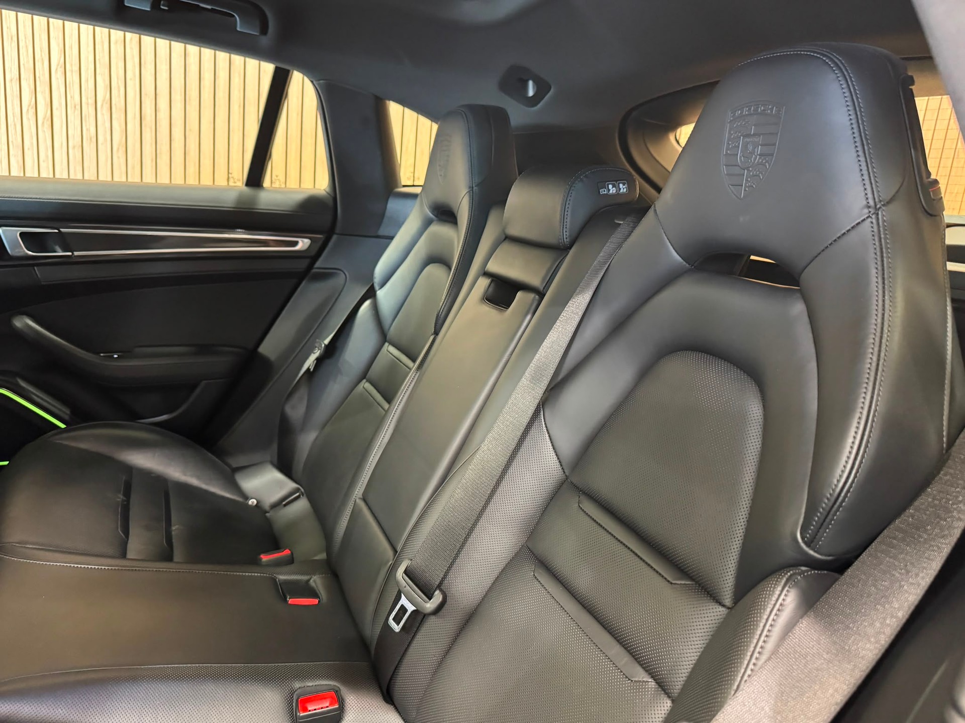 PORSCHE Panamera 4 E-Hybrid Sport Turismo PDK-image-28