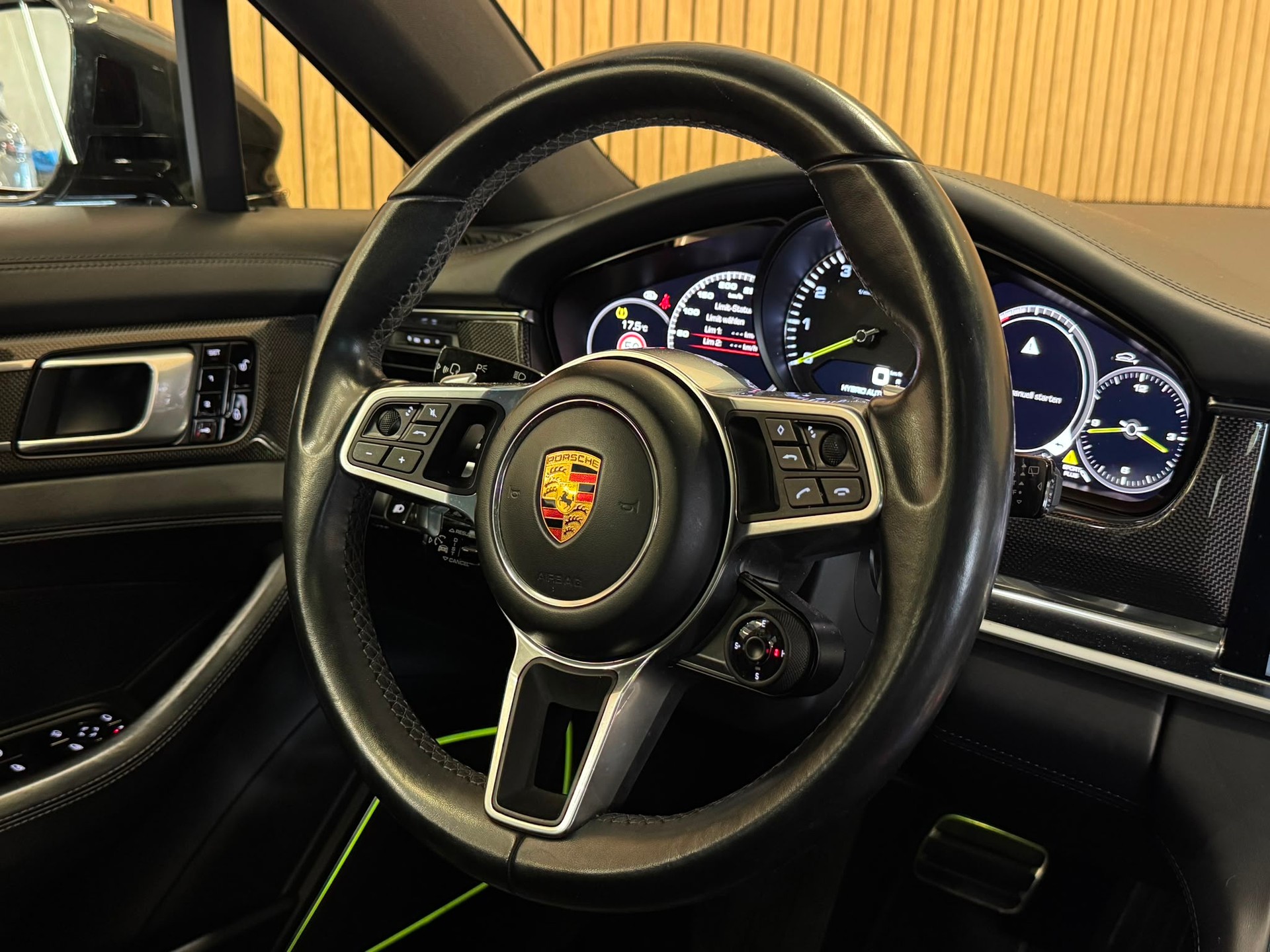 PORSCHE Panamera 4 E-Hybrid Sport Turismo PDK-image-10