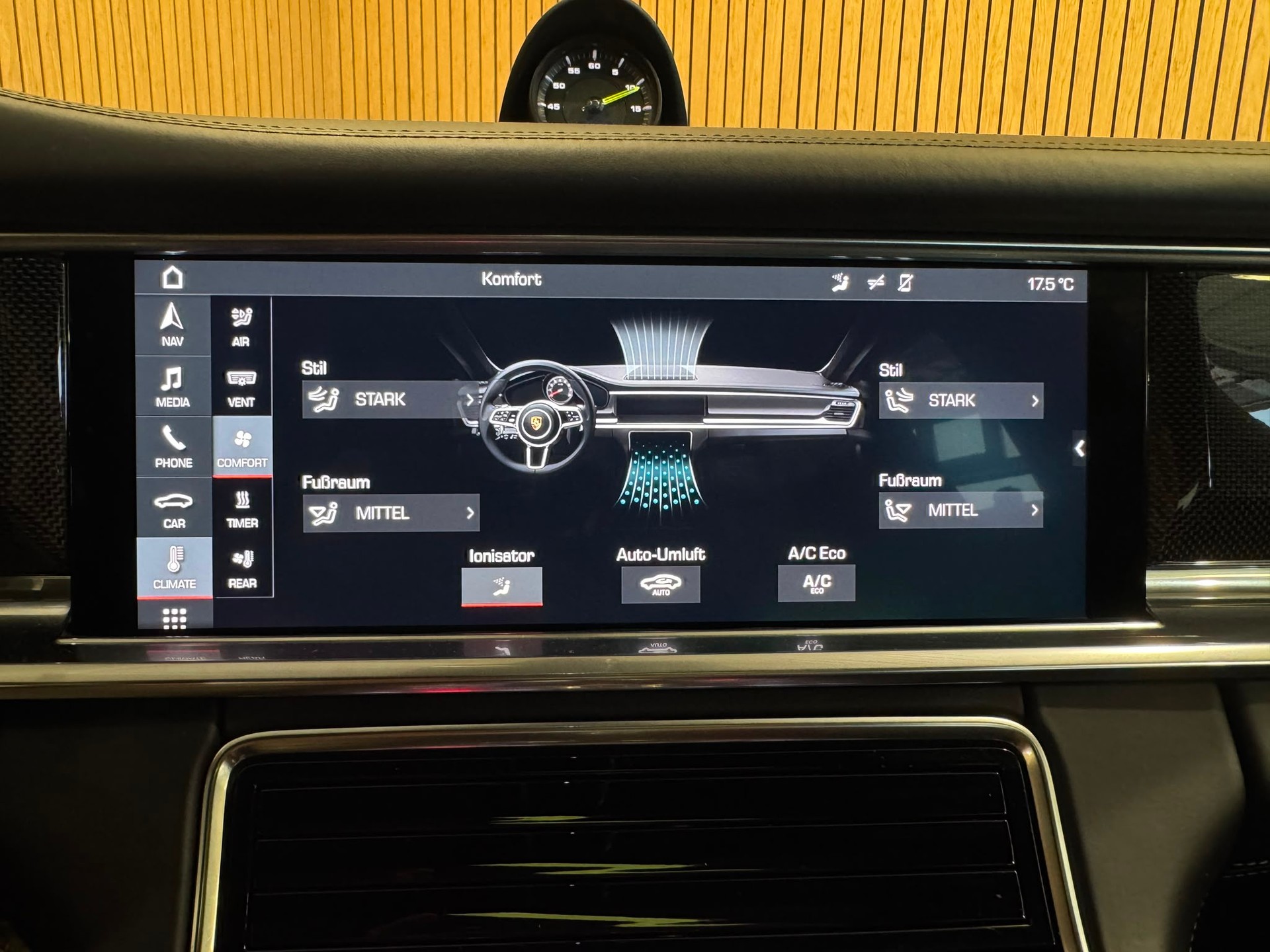 PORSCHE Panamera 4 E-Hybrid Sport Turismo PDK-image-21