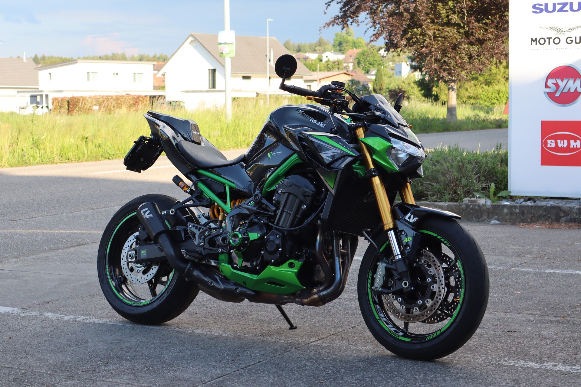KAWASAKI Z 900SE-showroom-element-1