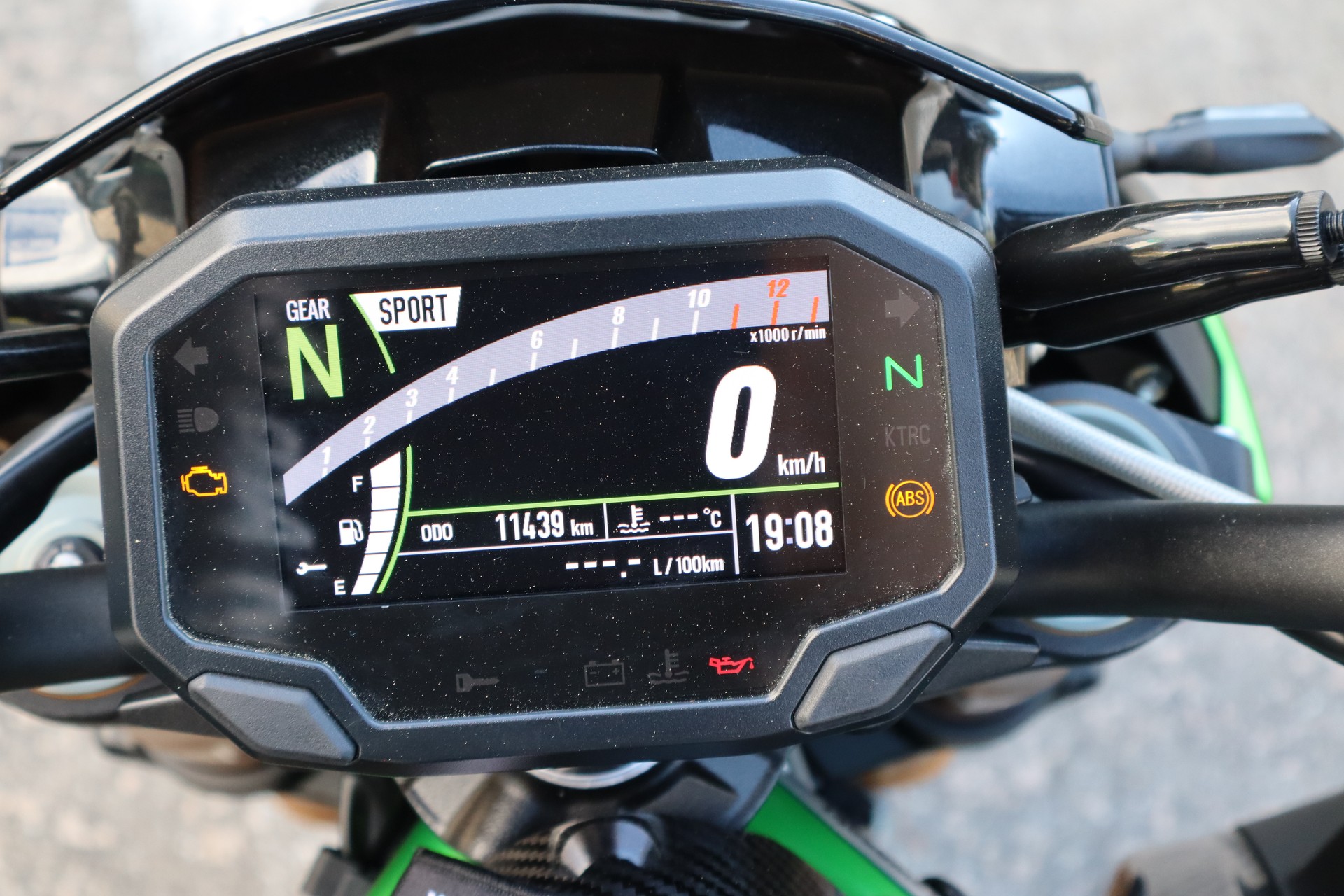 KAWASAKI Z 900SE-image-6