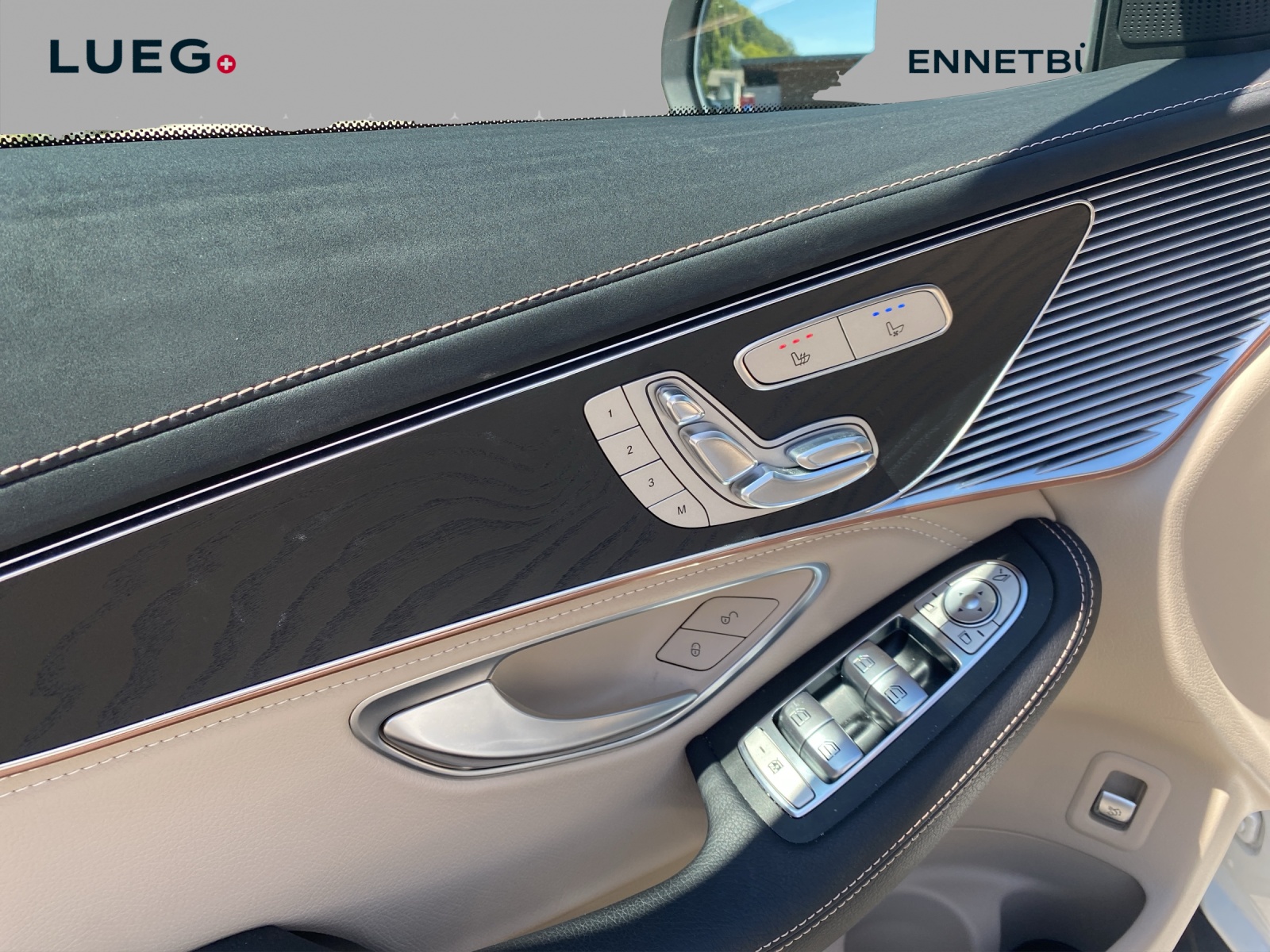 MERCEDES-BENZ EQC 400 4Matic EQ Star-image-10
