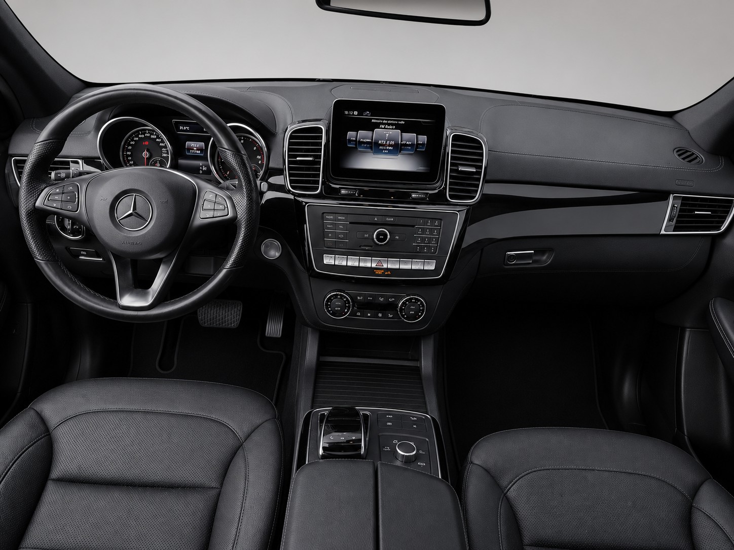 MERCEDES-BENZ GLE 350 d-image-9