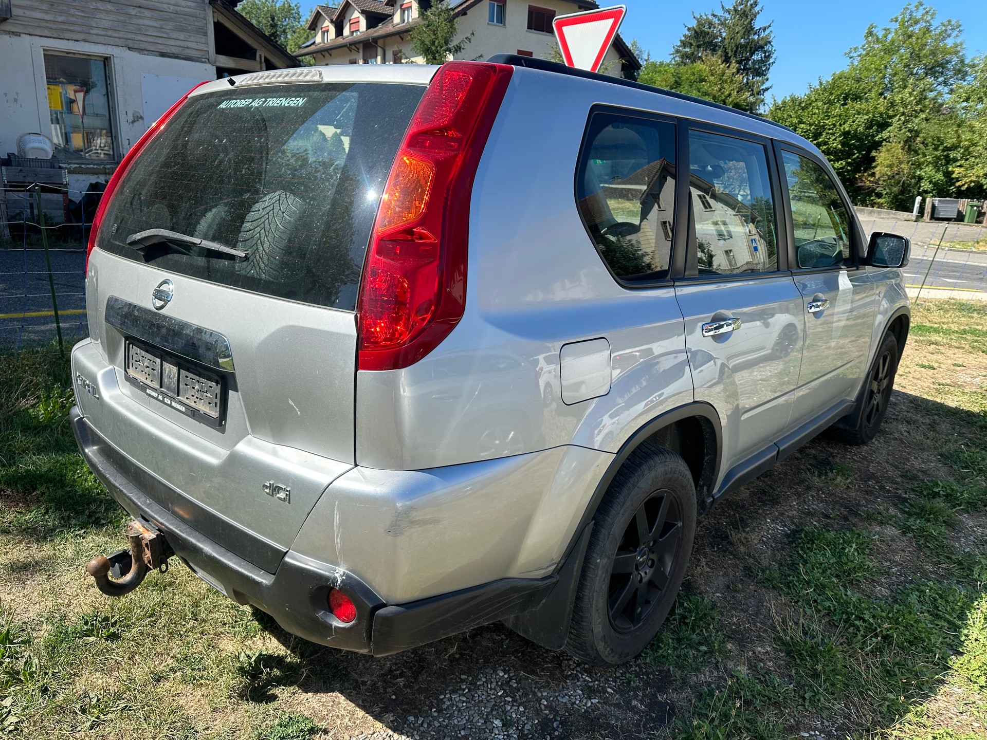 NISSAN X-Trail 2.0 dCi 16V Platinum Automatic-image-3