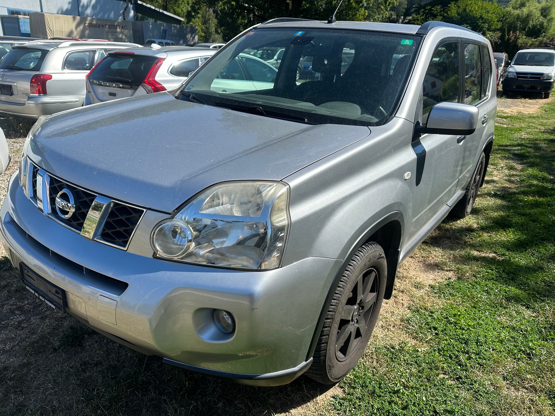 NISSAN X-Trail 2.0 dCi 16V Platinum Automatic-image-2