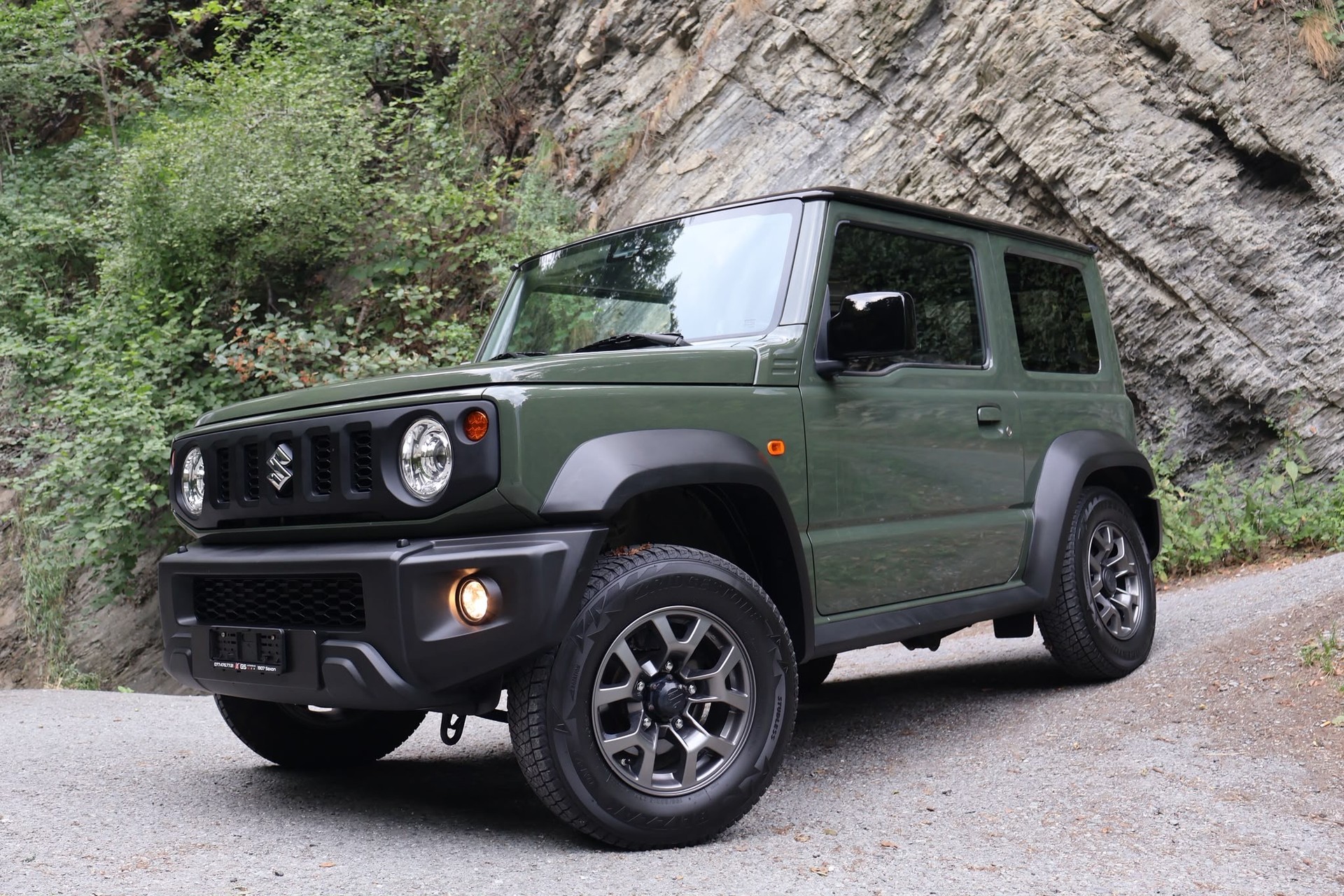 SUZUKI Jimny 1.5 Compact+ 4x4-image-1