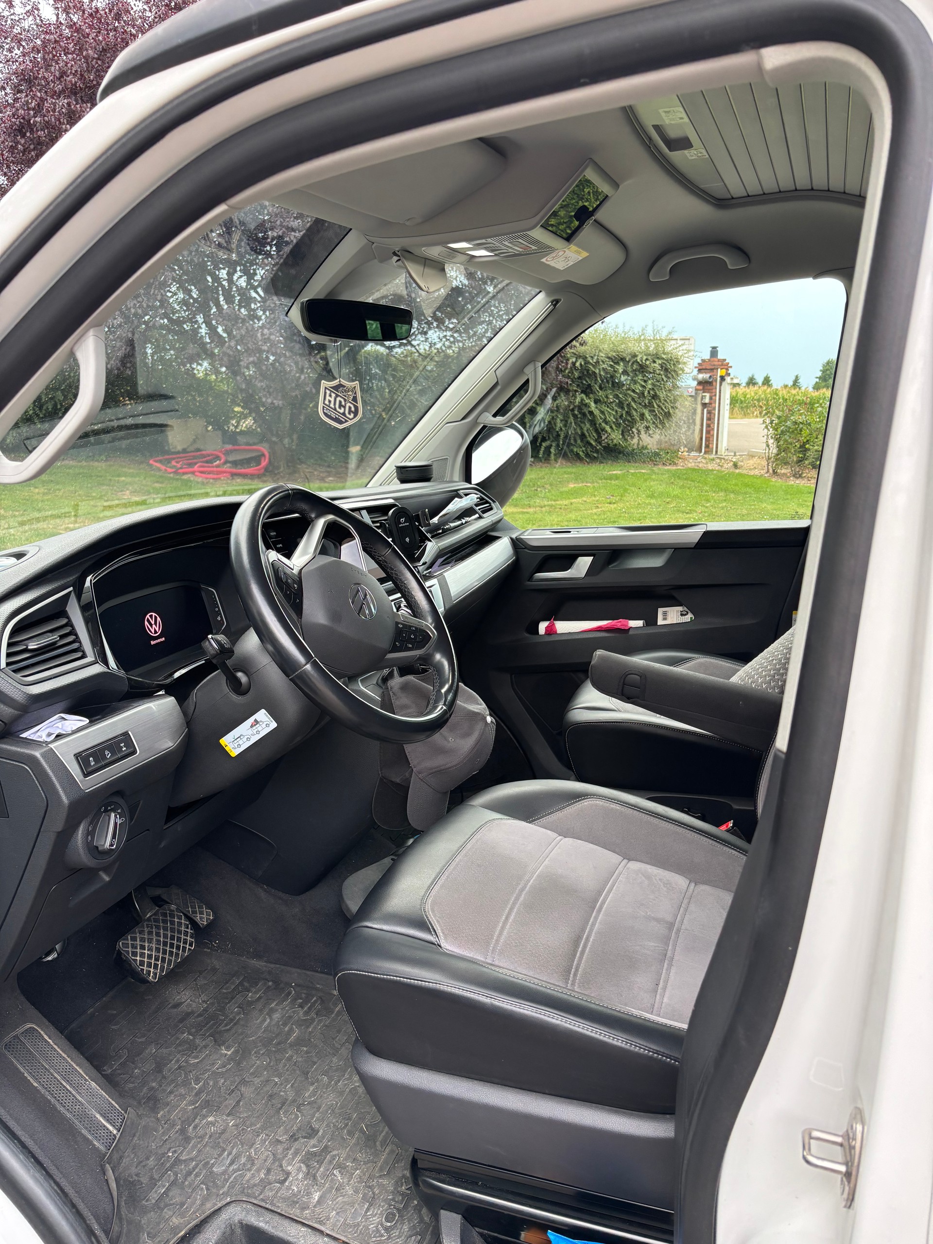 VW 2.0 TDI 204 Beach Edition Liberty DSG 4m-image-0