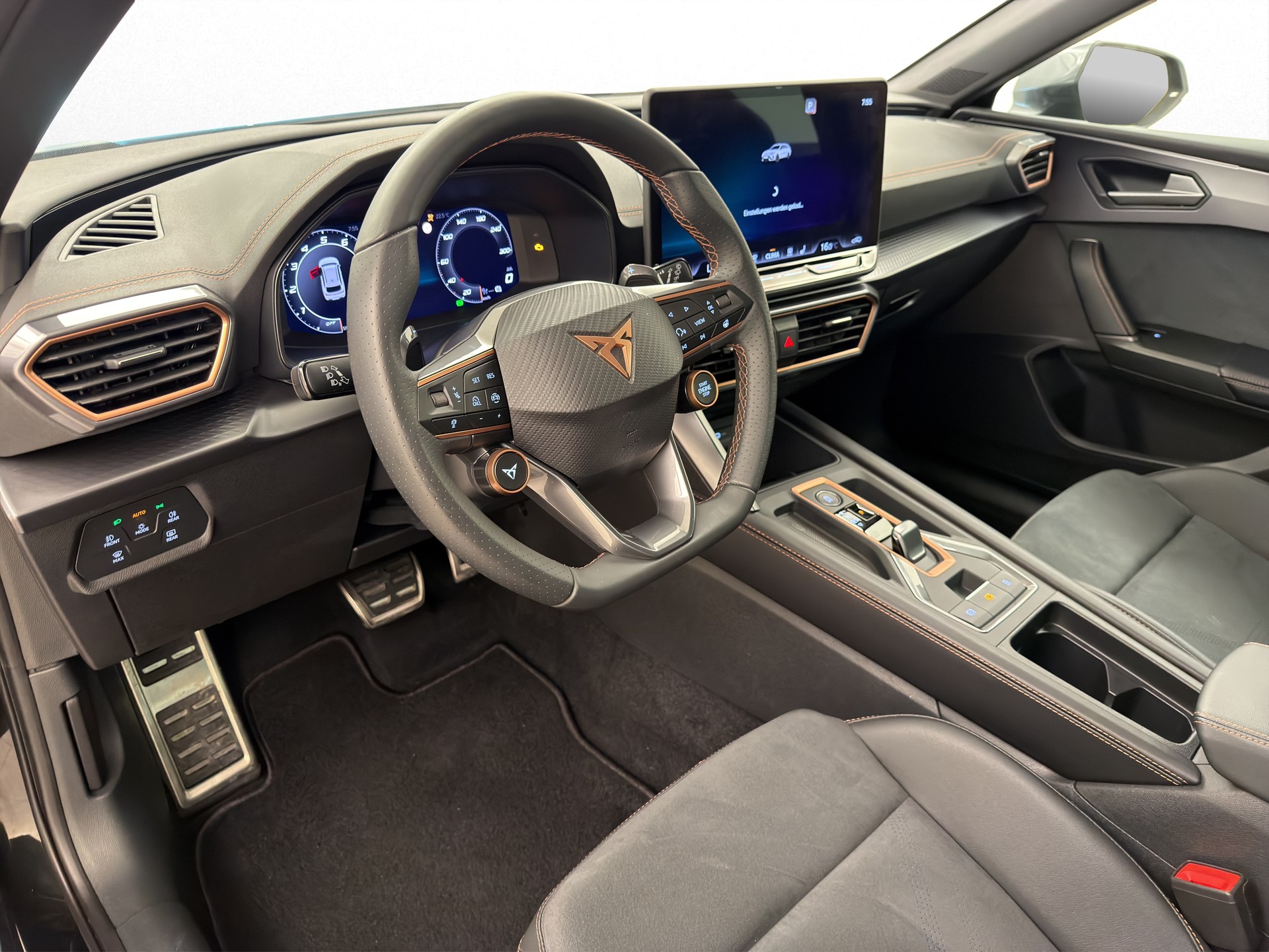 CUPRA Leon ST 2.0 TSI 333 VZ 4Drive-image-13