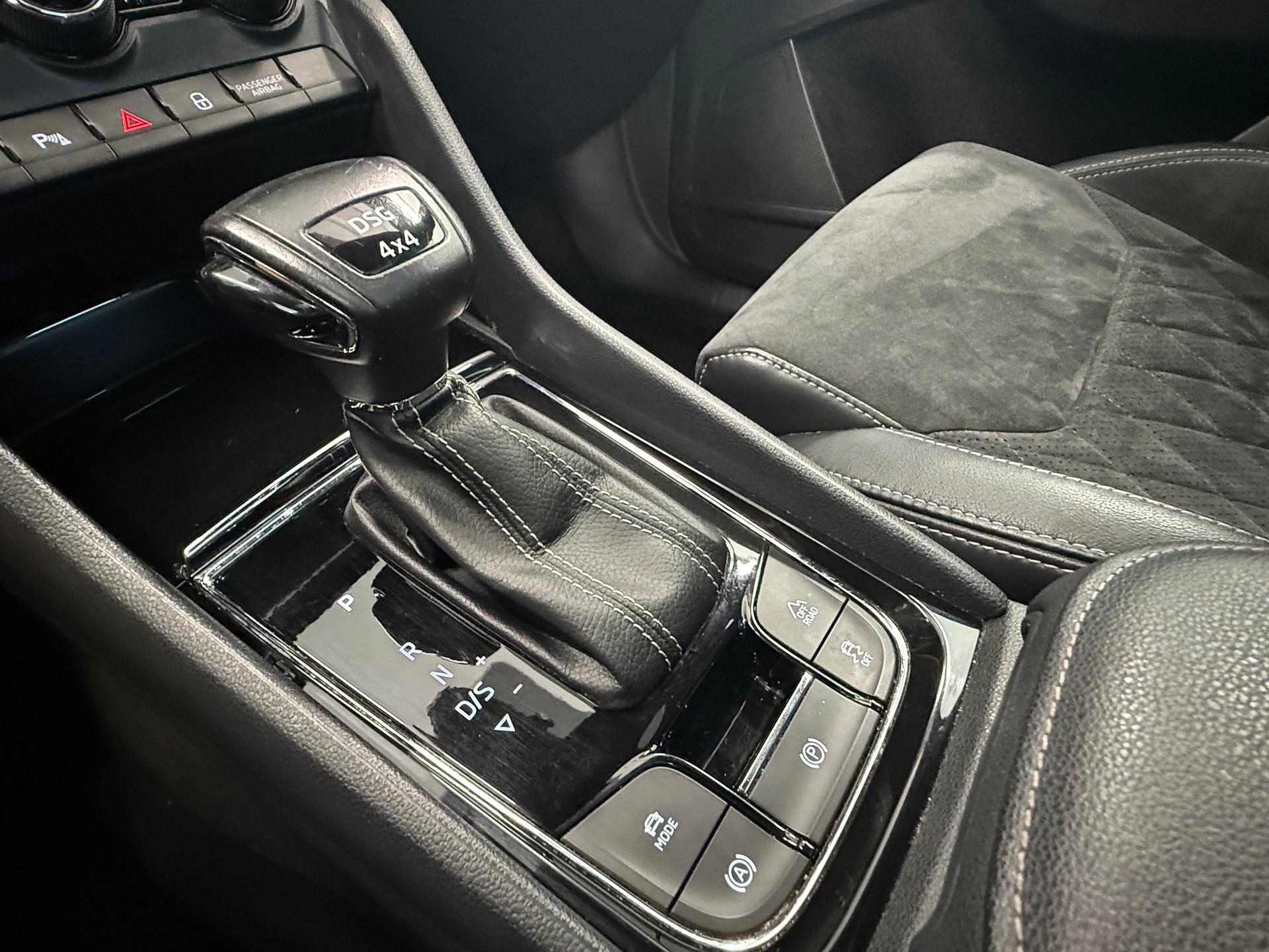 SKODA Kodiaq 2.0 TDI CR Sport Line 4x4 DSG Ab 250.- pro Monat-image-13