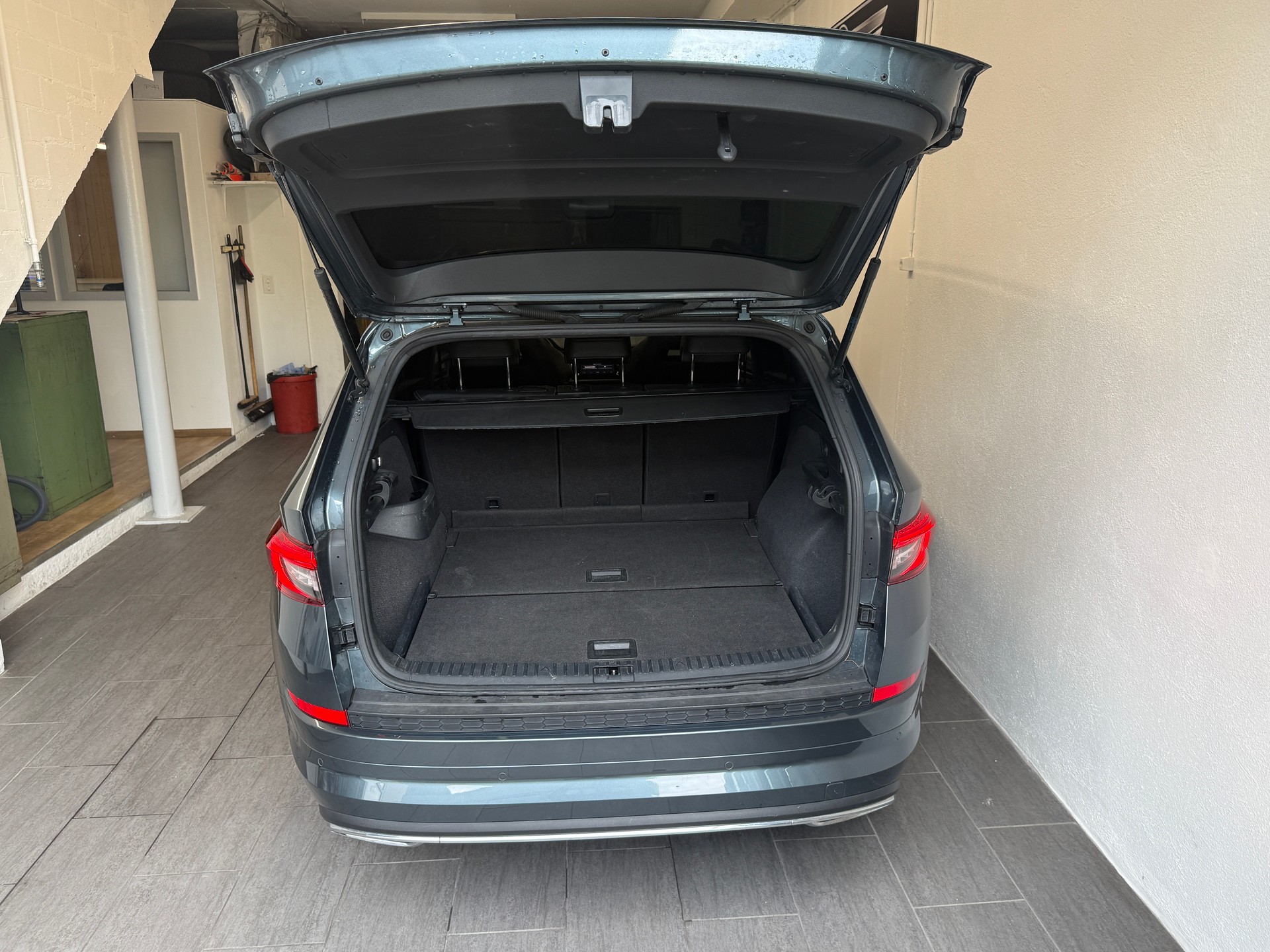 SKODA Kodiaq 2.0 TDI CR Sport Line 4x4 DSG Ab 250.- pro Monat-image-8