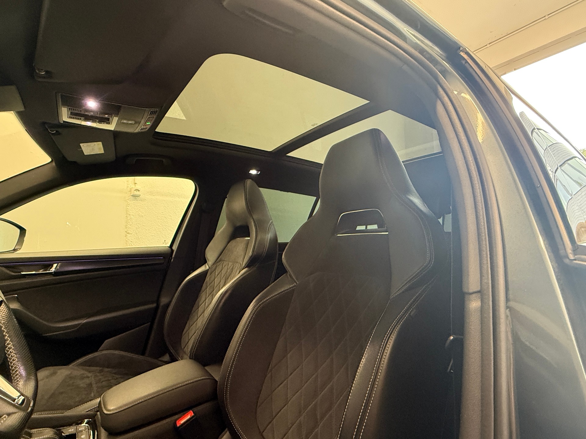SKODA Kodiaq 2.0 TDI CR Sport Line 4x4 DSG Ab 250.- pro Monat-image-14