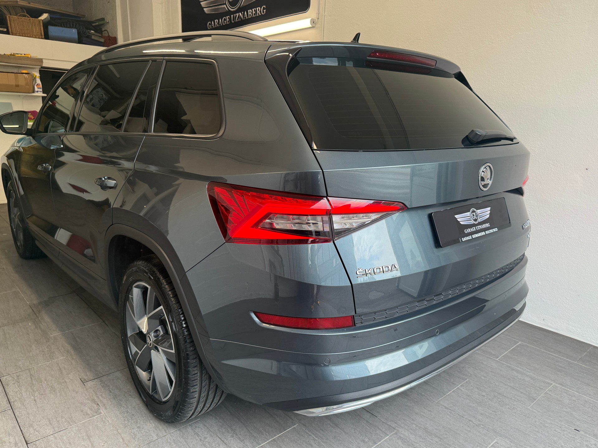 SKODA Kodiaq 2.0 TDI CR Sport Line 4x4 DSG Ab 250.- pro Monat-image-2