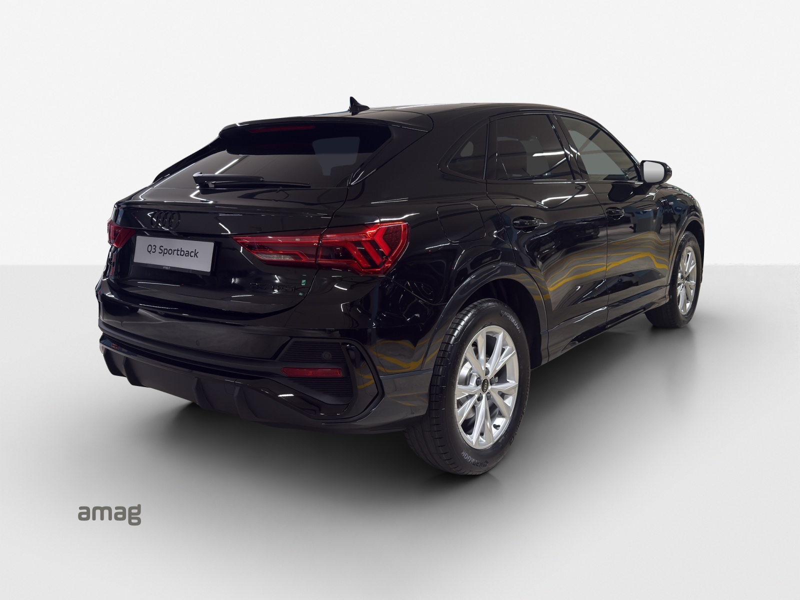 AUDI Q3 Sportback 35 TFSI S line Attraction S-tronic-image-4
