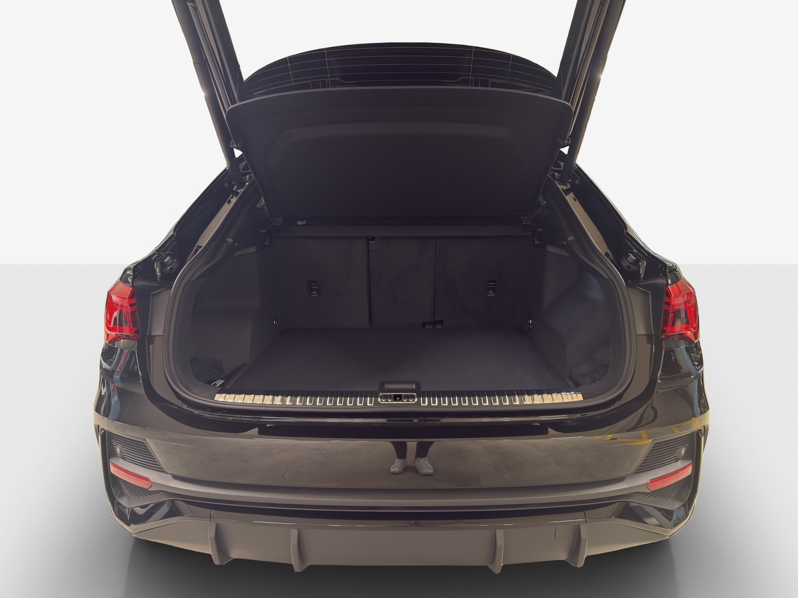 AUDI Q3 Sportback 35 TFSI S line Attraction S-tronic-image-11