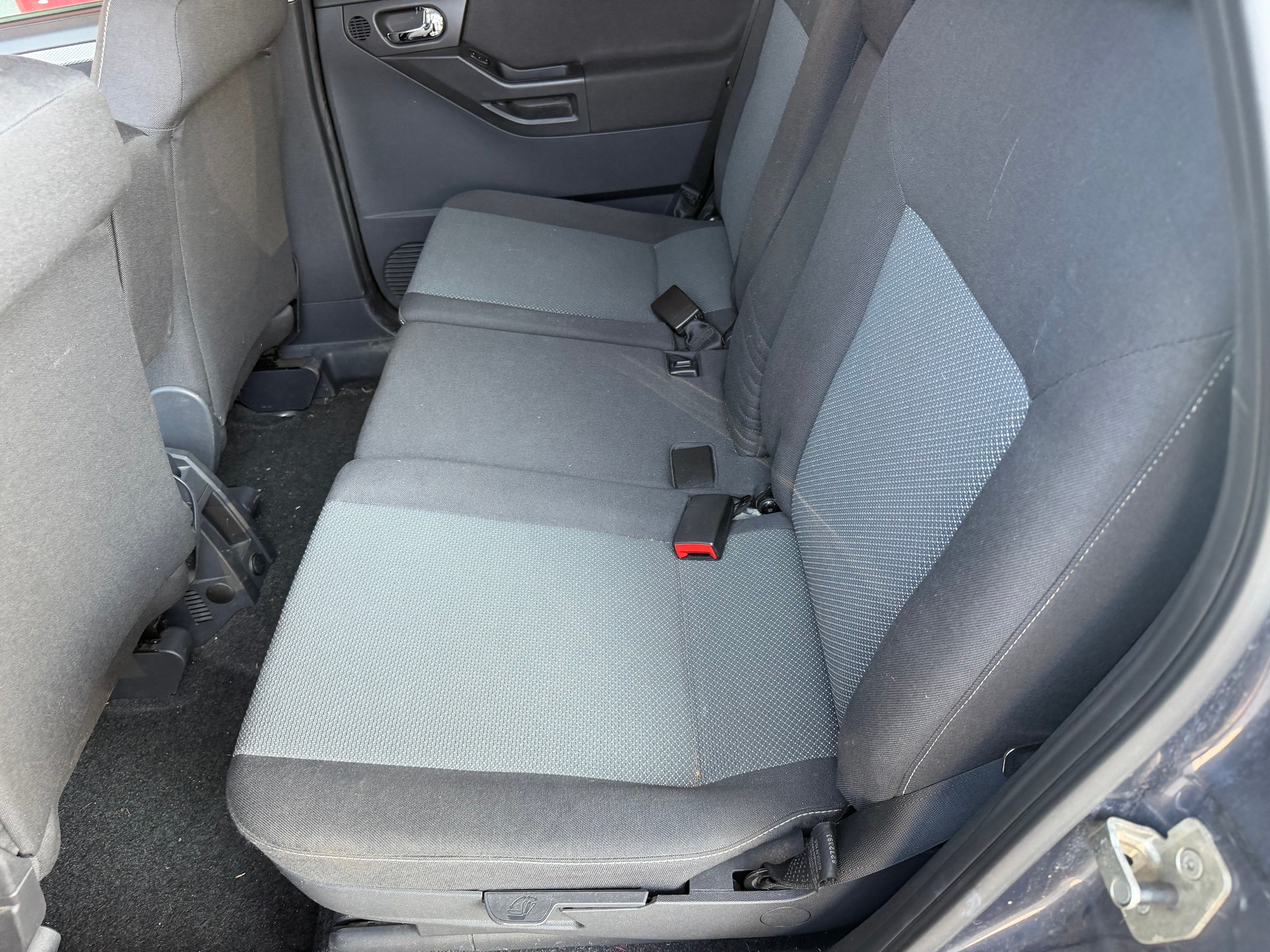 OPEL Meriva 1.8i 16V Cosmo-image-8