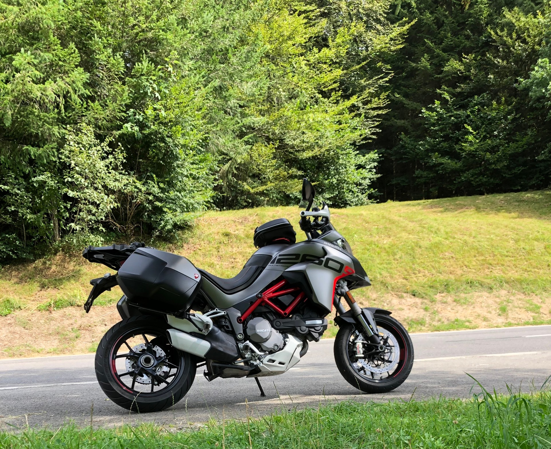 DUCATI Multistrada 1260 S Grand Tour-image-2
