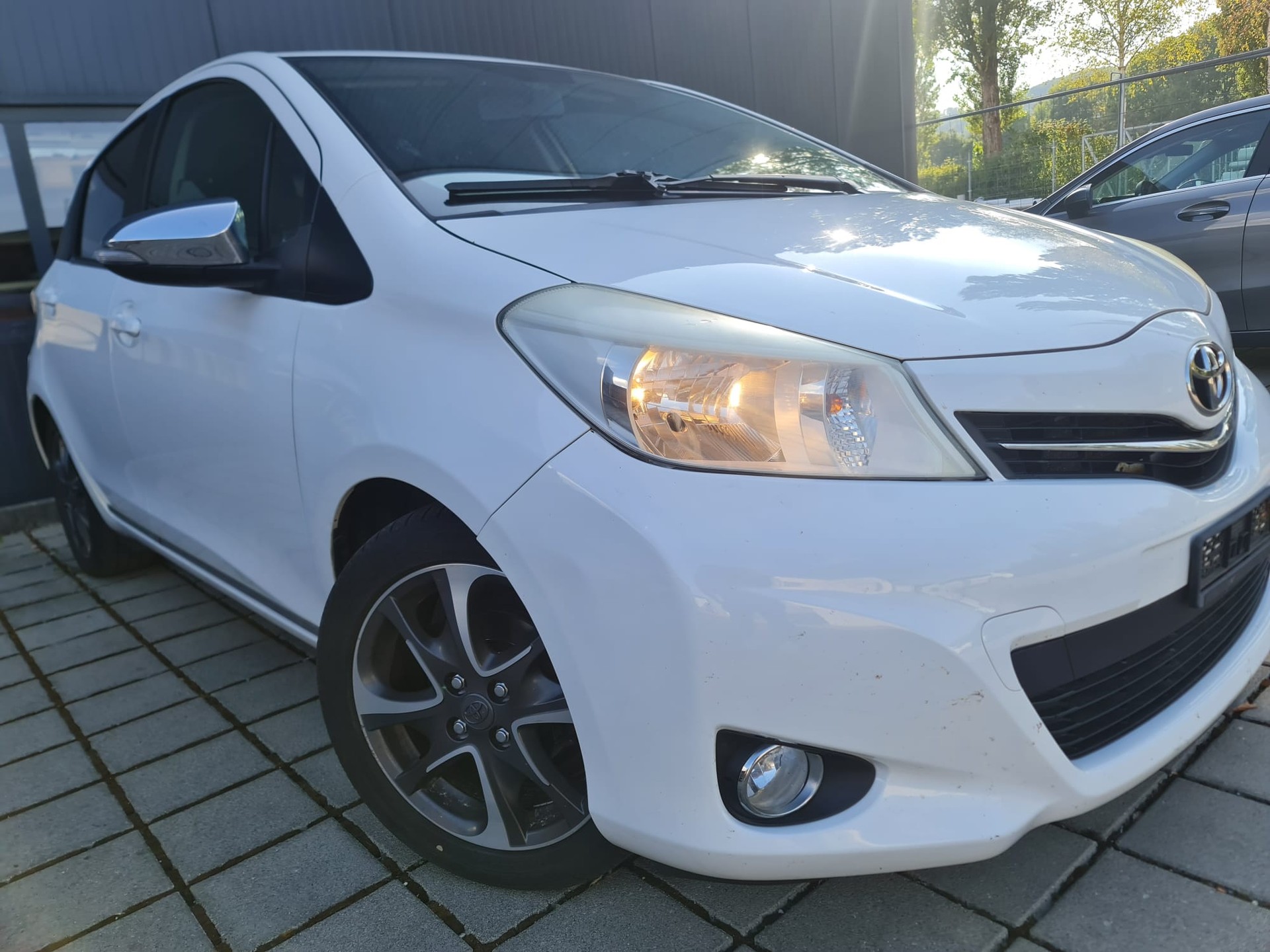 TOYOTA Yaris 1.33 Sol Premium-image-1