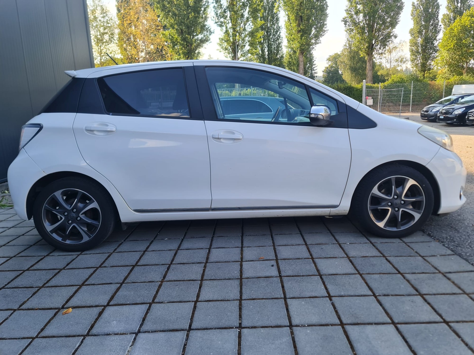 TOYOTA Yaris 1.33 Sol Premium-image-6