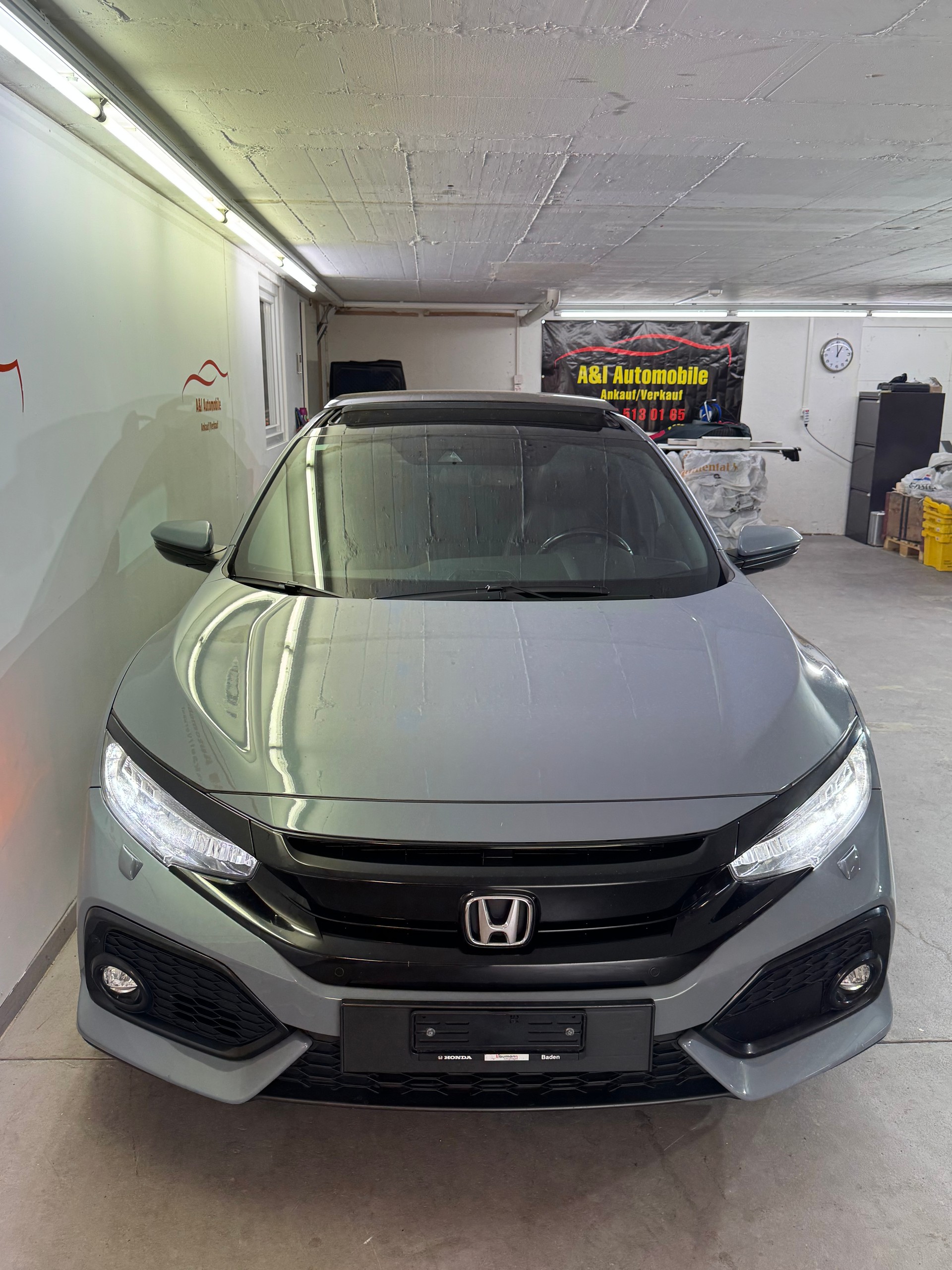 HONDA Civic 1.0 VTEC Executive Premium CVT-image-4