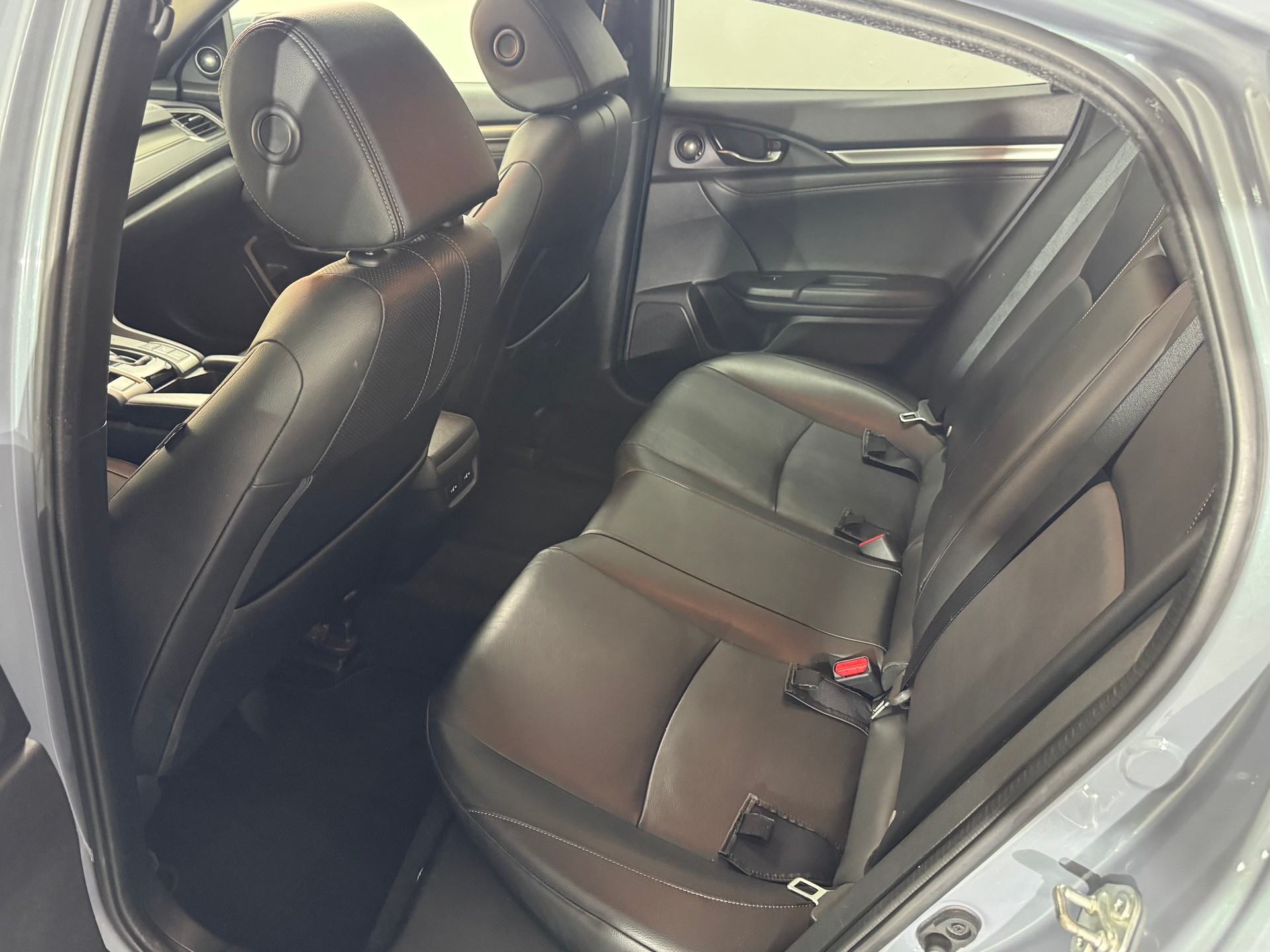 HONDA Civic 1.0 VTEC Executive Premium CVT-image-10