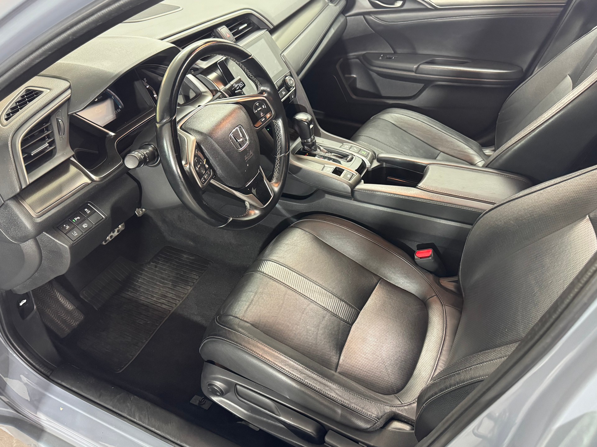 HONDA Civic 1.0 VTEC Executive Premium CVT-image-7