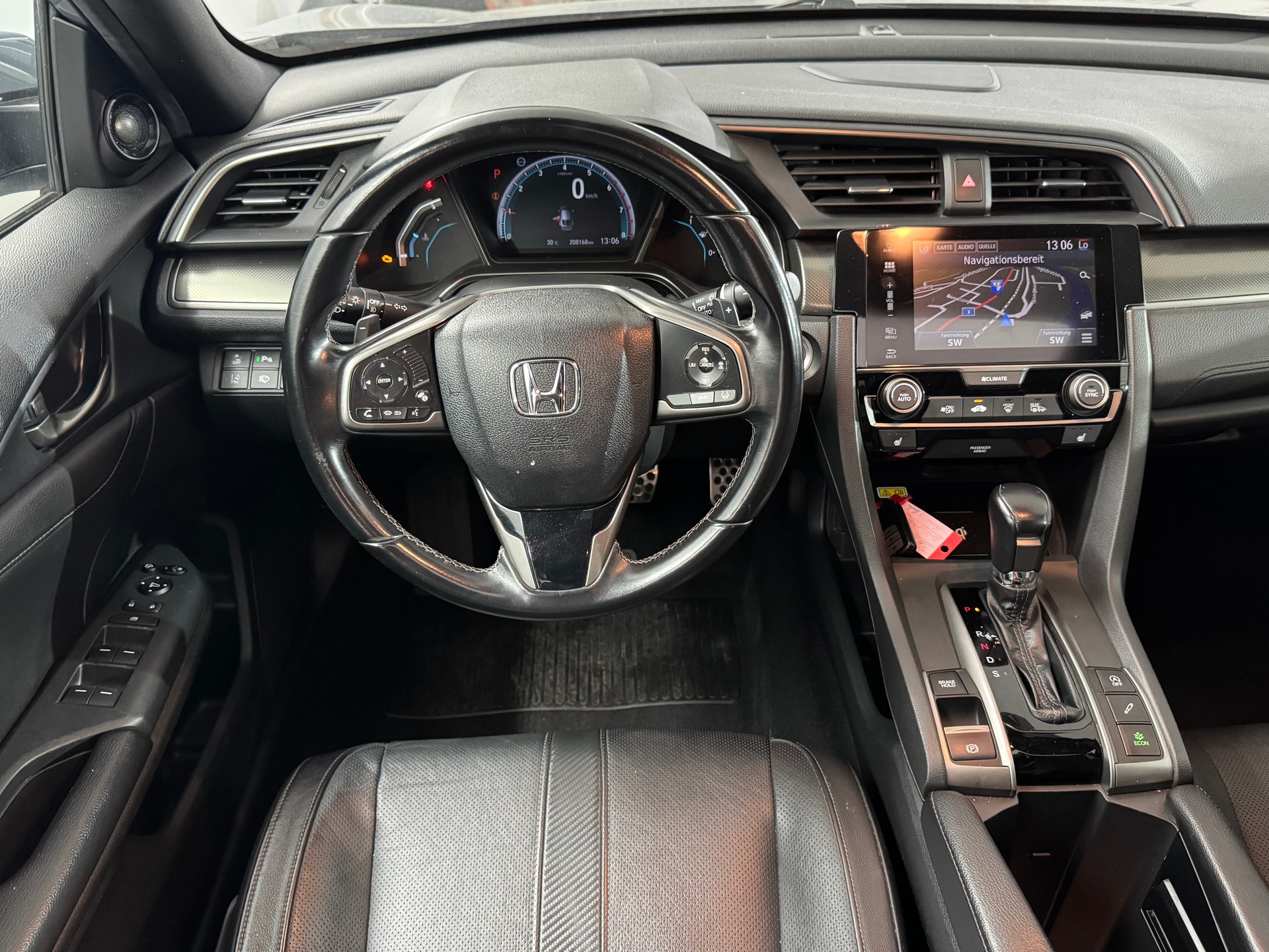 HONDA Civic 1.0 VTEC Executive Premium CVT-image-6