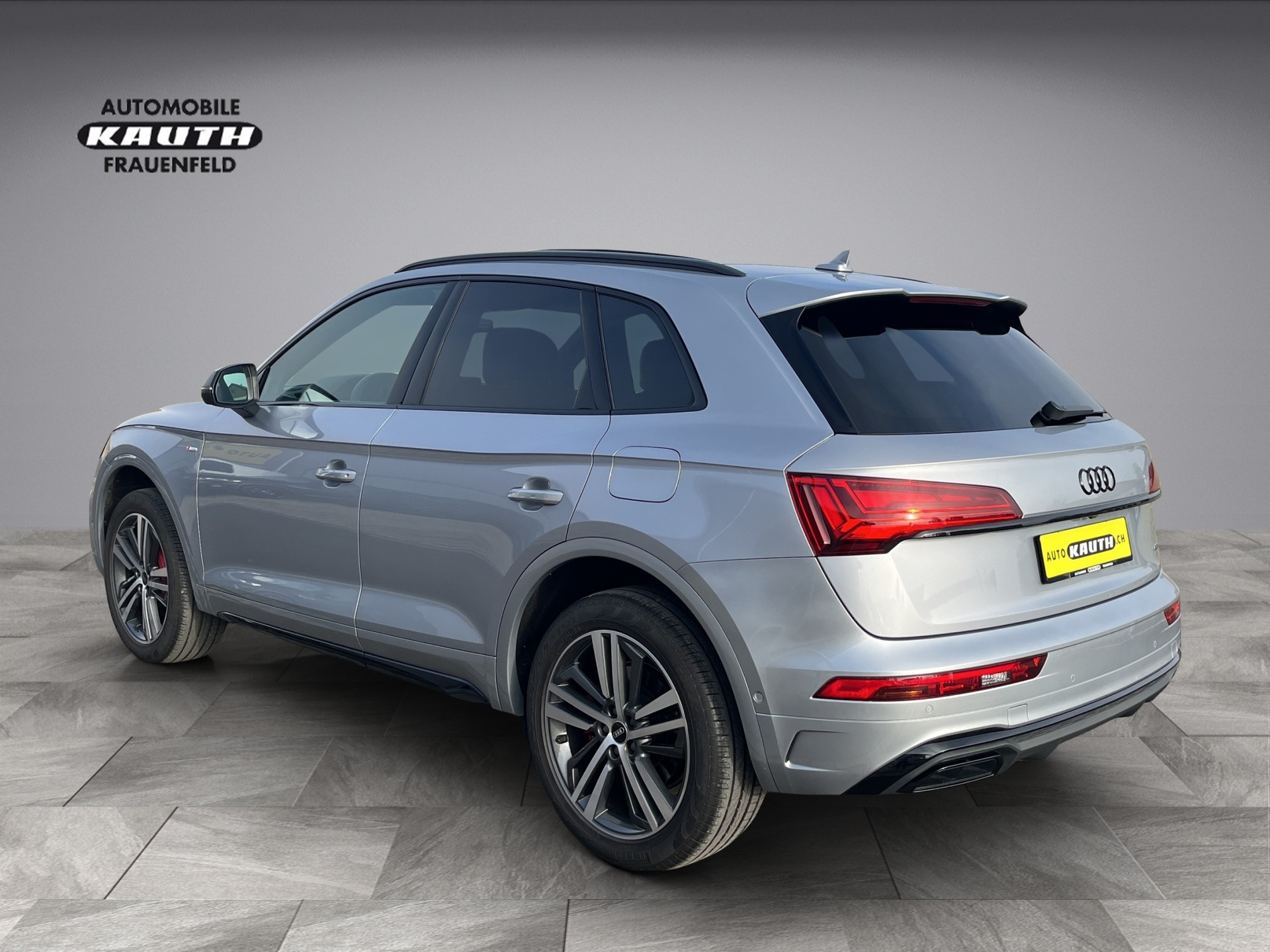 AUDI Q5 55 TFSI e PHEV S line quattro S-tronic*Panodach, AHK, Standklima/Heizung, (5-Jahre Garantie)-image-2