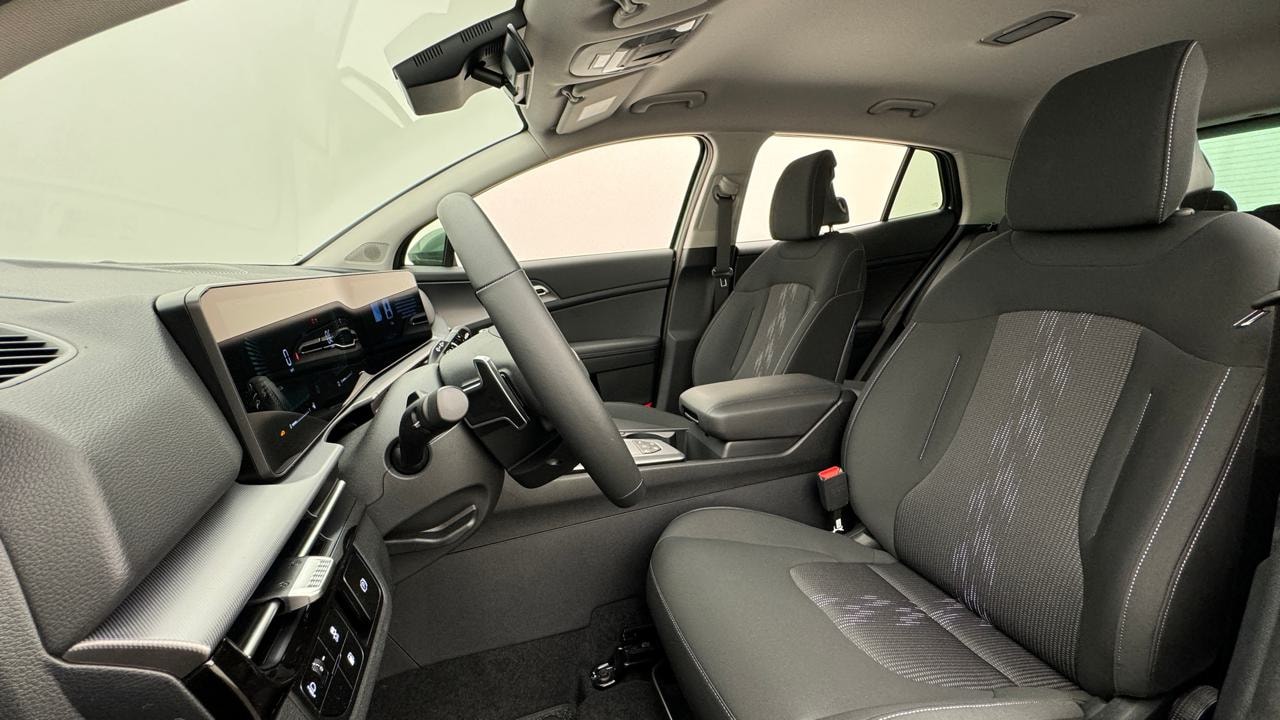 KIA Sportage 1.6T-GDi PHEV Limited 4x4-image-4
