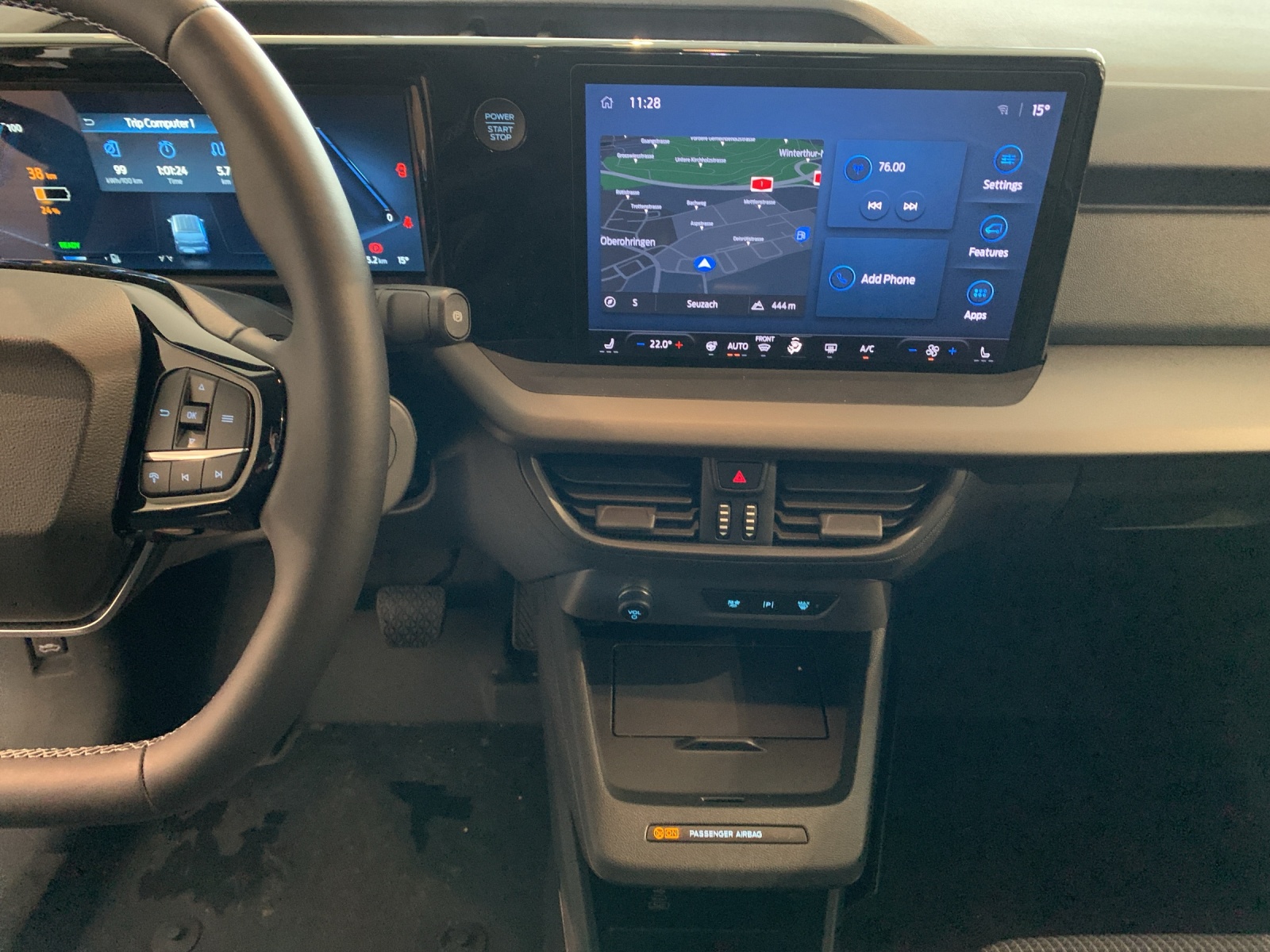 FORD E-Transit Courier Van Trend-image-9