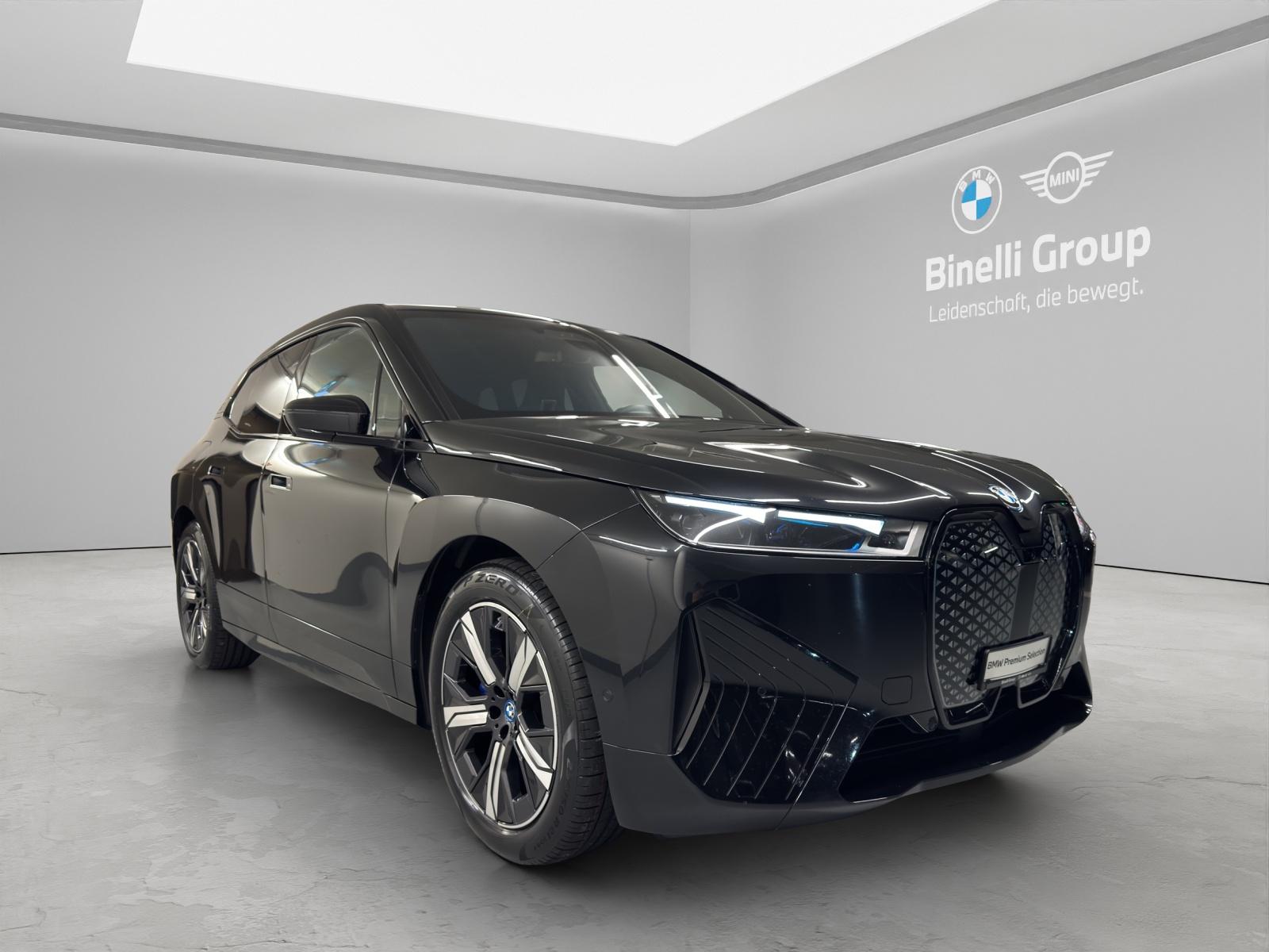BMW iX xDrive50-image-6