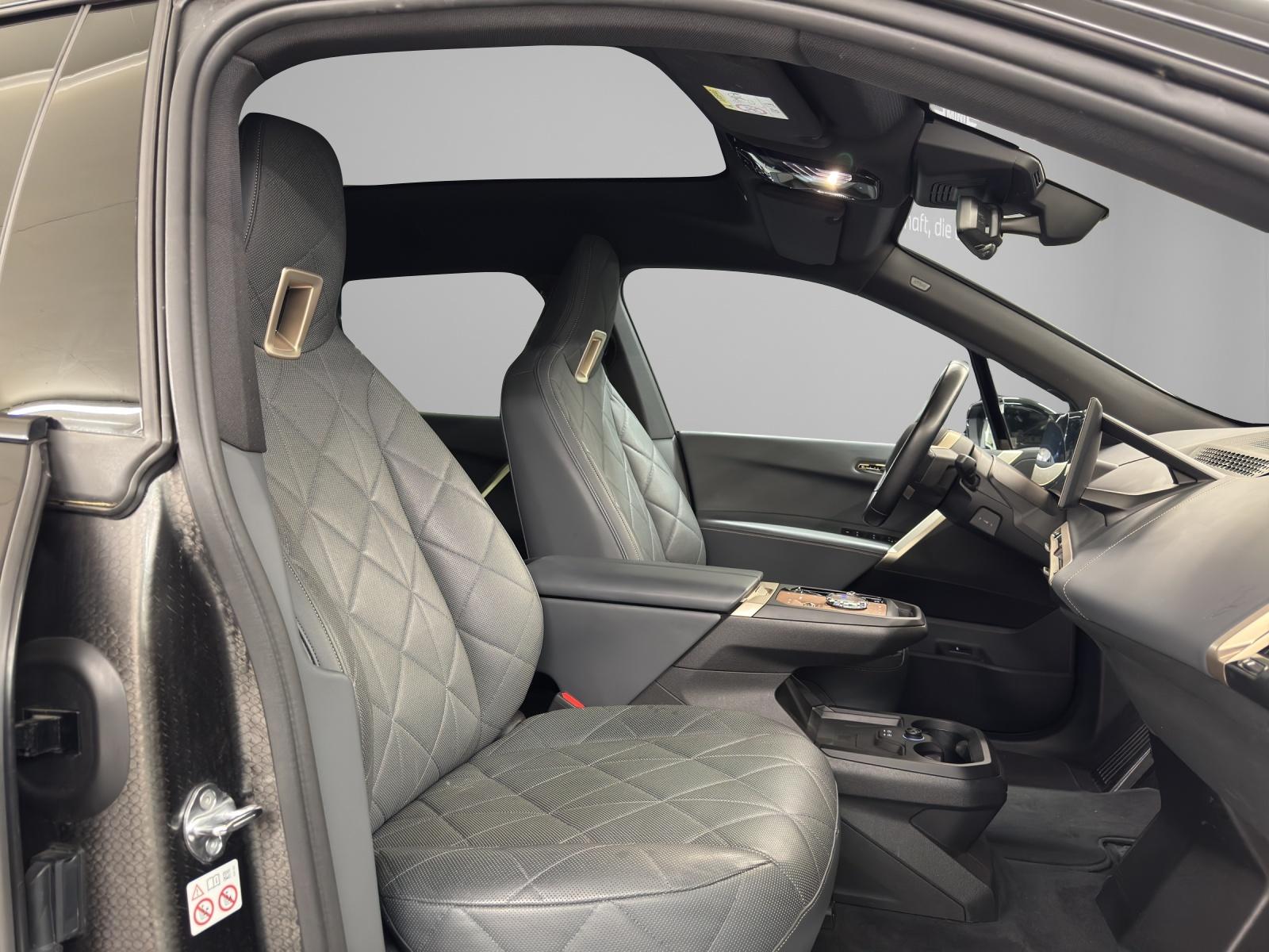 BMW iX xDrive50-image-14