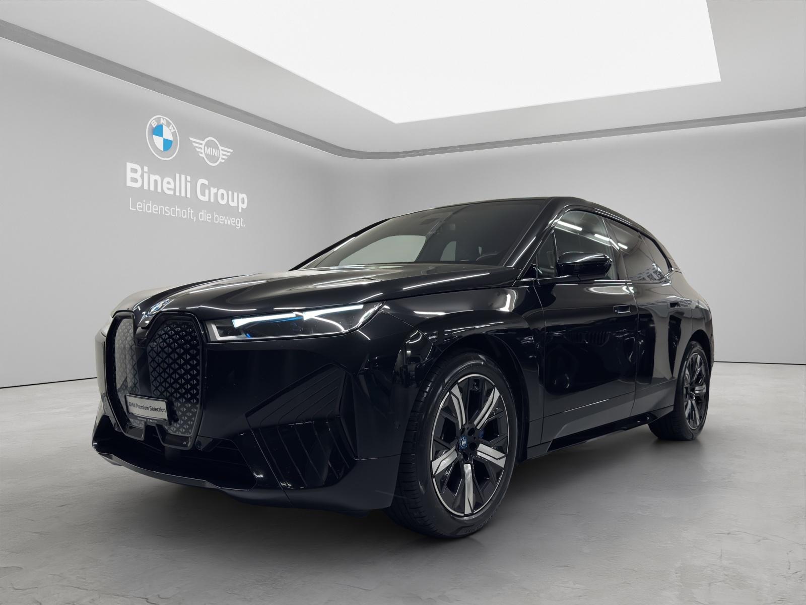 BMW iX xDrive50-image-0