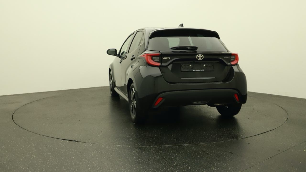 TOYOTA Yaris 1.5 Sport e-CVT-image-3