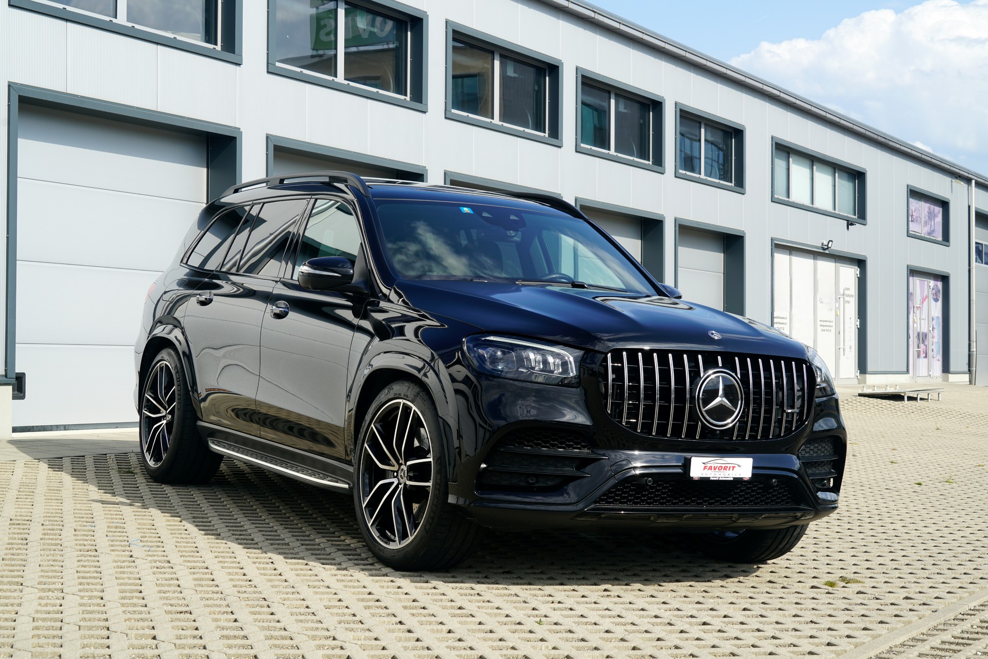 MERCEDES-BENZ GLS 580 AMG Line 4Matic 9G-Tronic (CH)-image-9