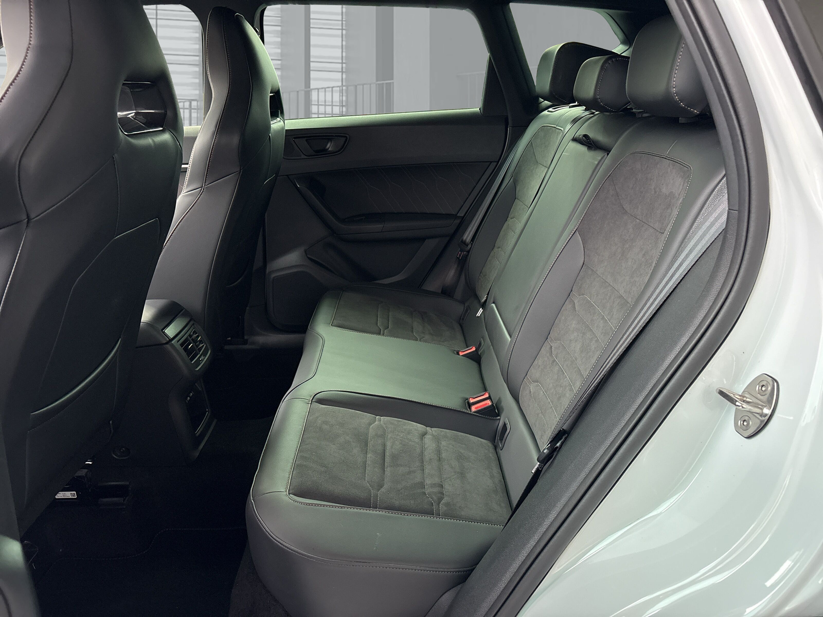 CUPRA Ateca 2.0TSI VZ 4Drive DSG-image-13