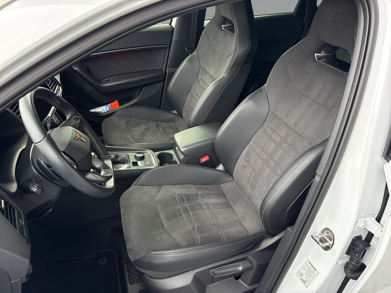 CUPRA Ateca 2.0TSI VZ 4Drive DSG-image-11