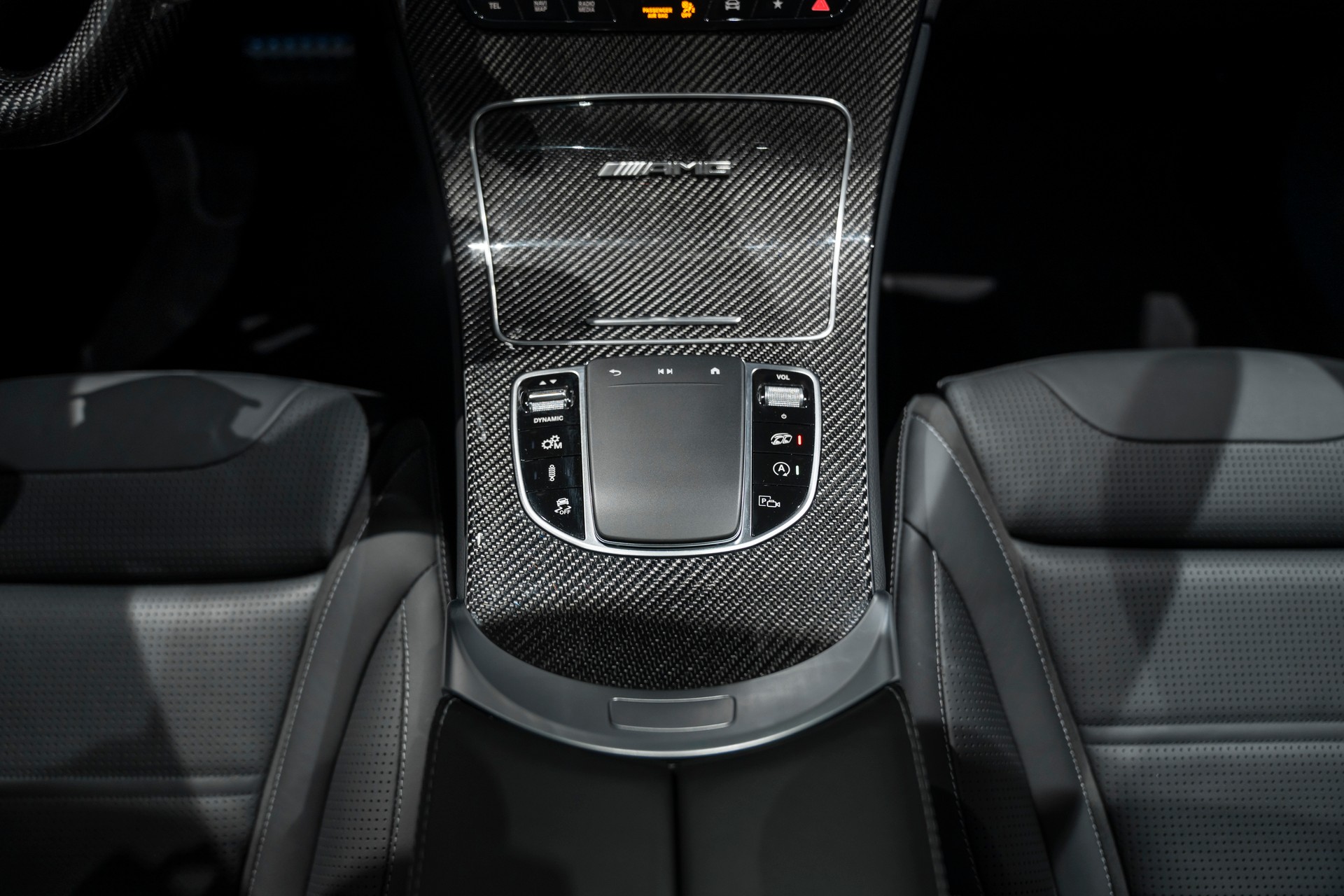 MERCEDES-BENZ GLC 63 S AMG 4Matic 9G-Tronic-image-11
