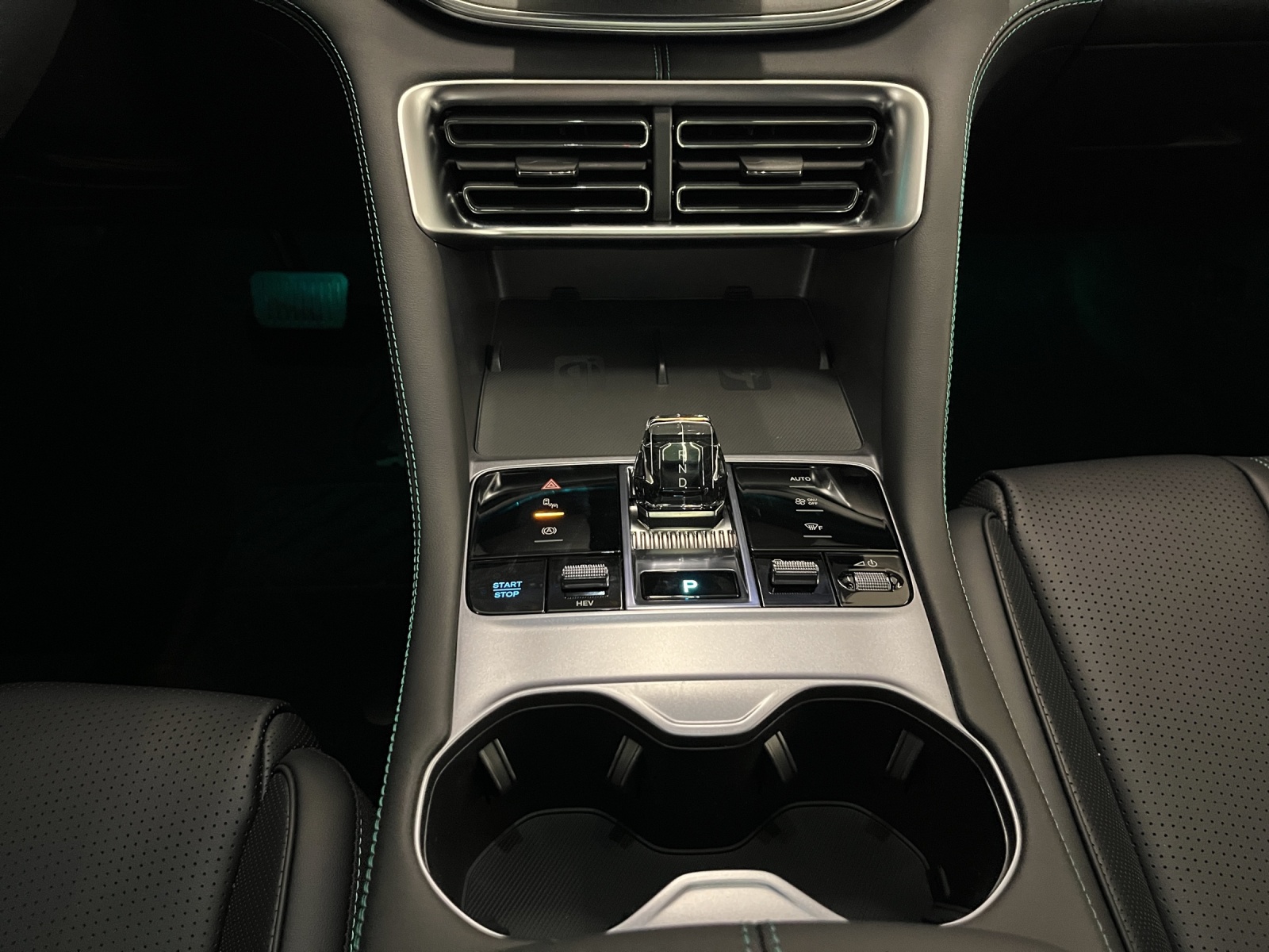 BYD Seal U DM-i Design AWD-image-11