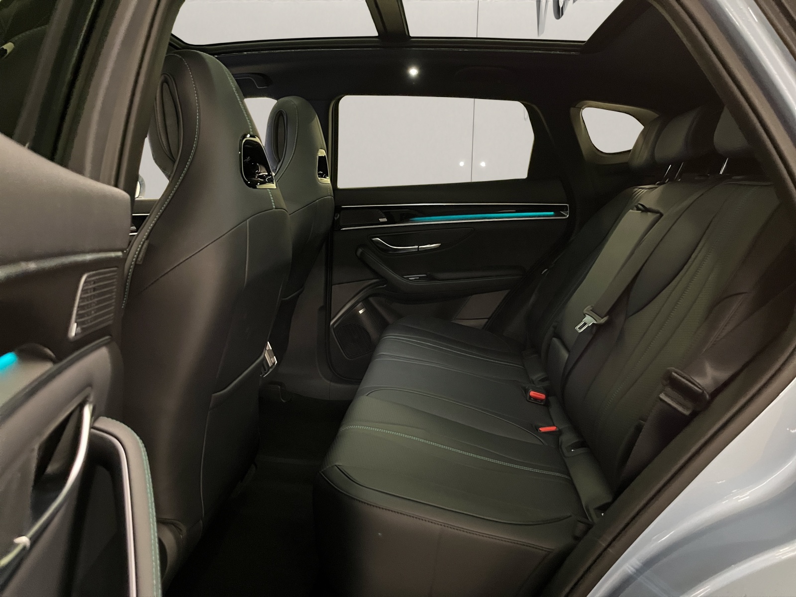 BYD Seal U DM-i Design AWD-image-12