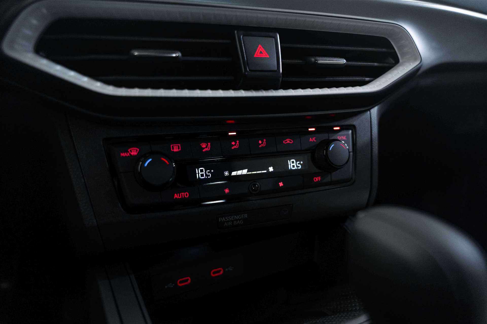 SEAT Arona 1.0 TSi Eco FR DSG-Automat-image-22