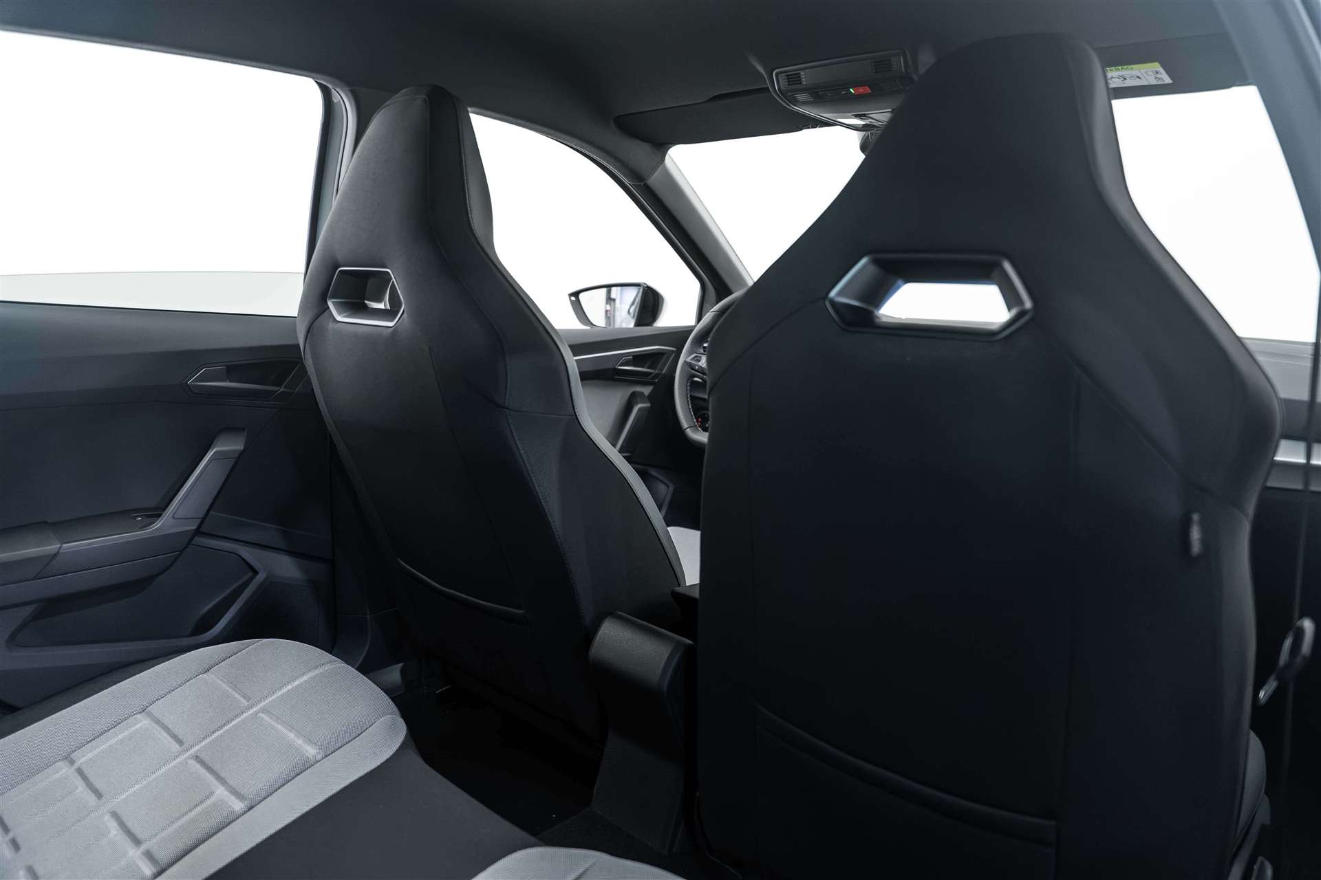 SEAT Arona 1.0 TSi Eco FR DSG-Automat-image-13