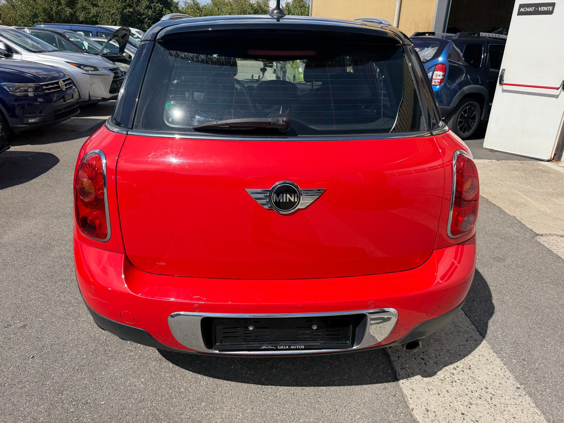 MINI COUNTRYMAN-image-13