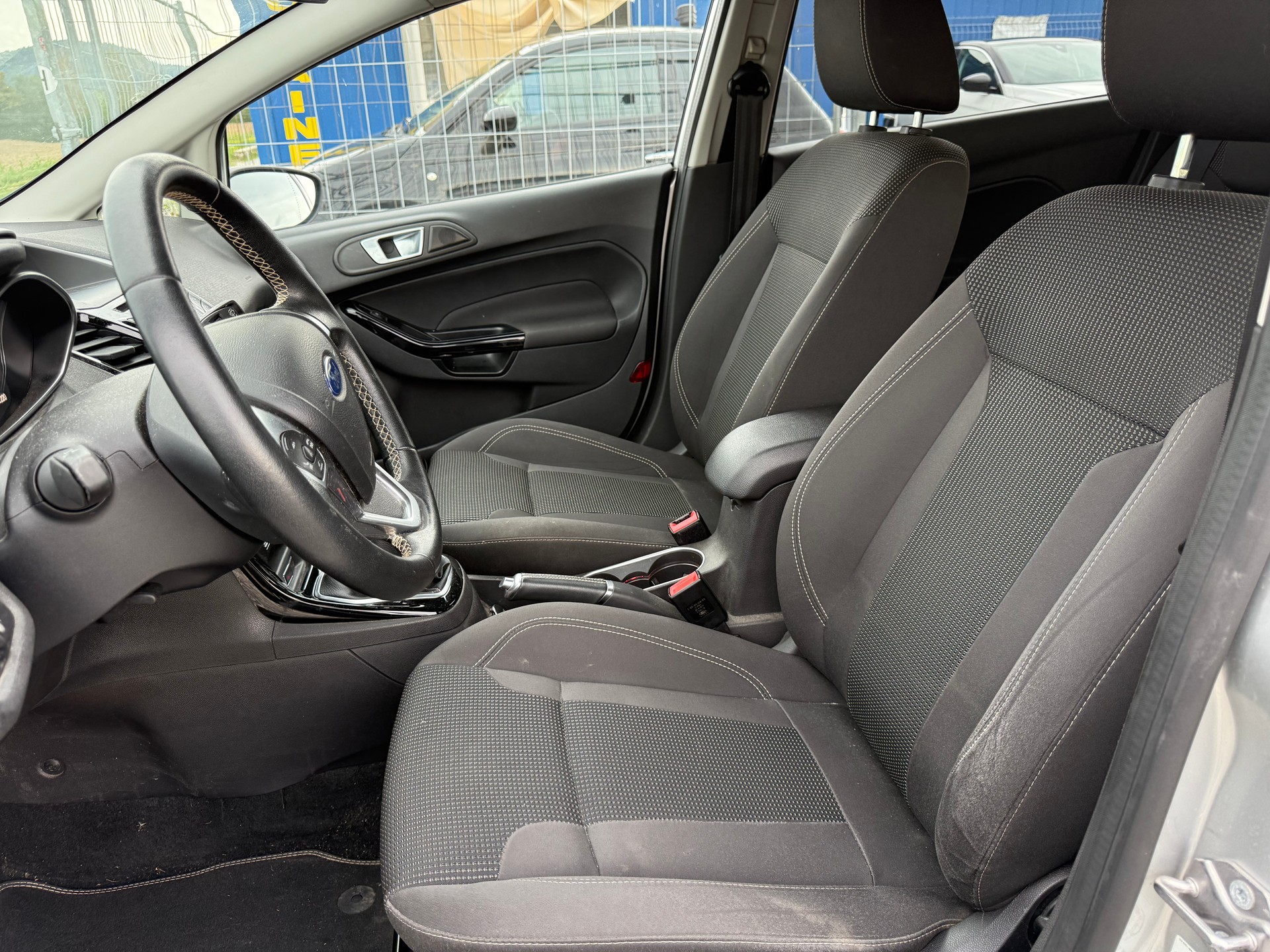 FORD Fiesta 1.0 SCTi Titanium-image-8