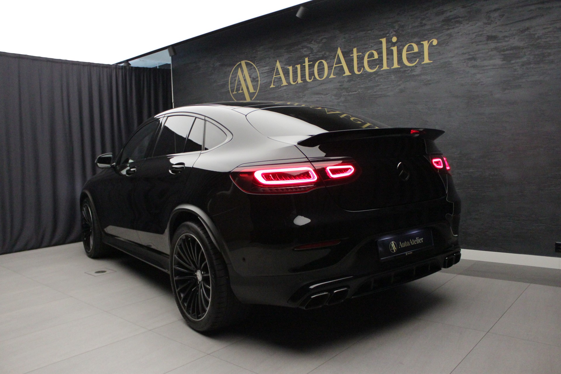 MERCEDES-BENZ GLC Coupé 63 S AMG 4Matic 9G-Tronic-image-11