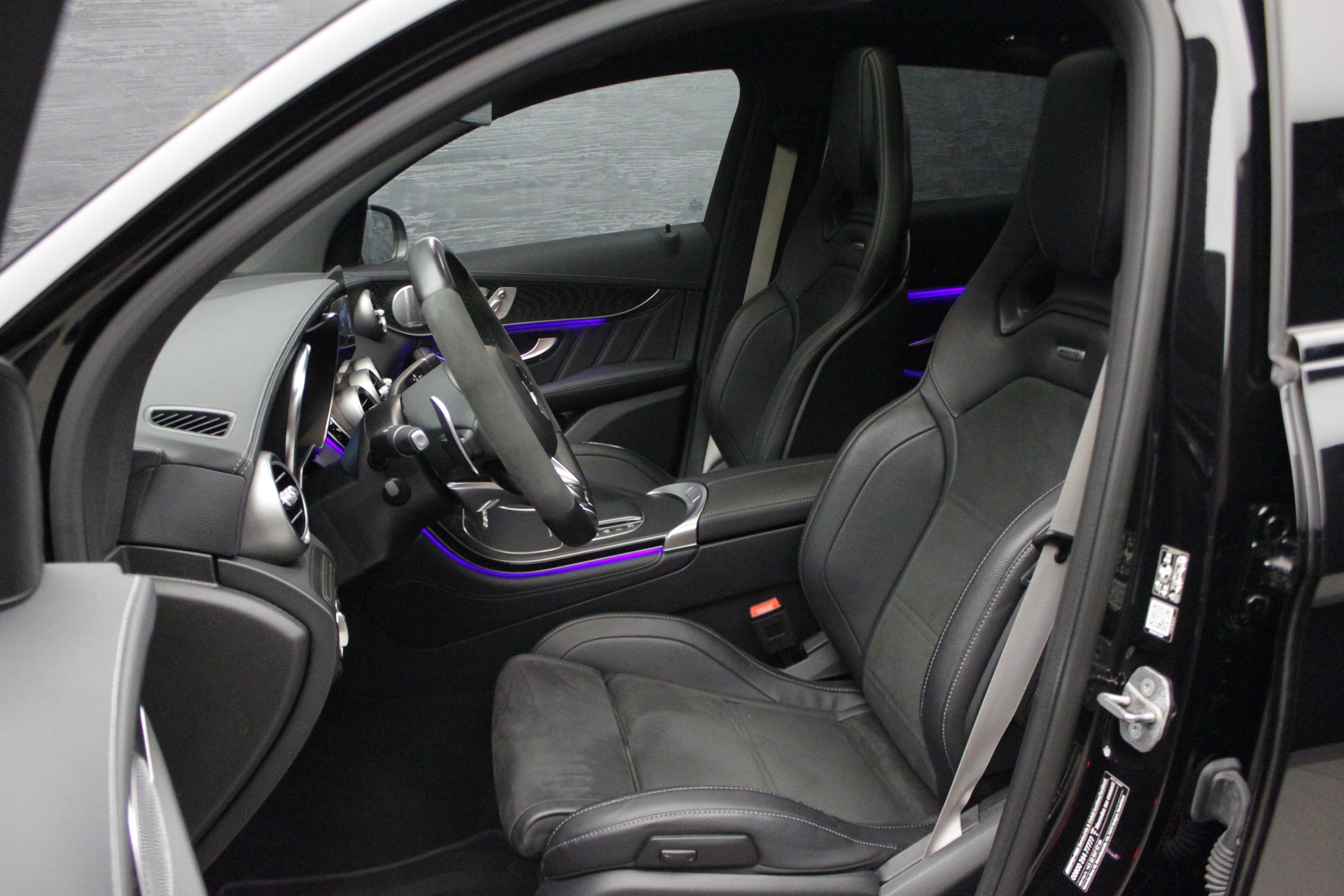MERCEDES-BENZ GLC Coupé 63 S AMG 4Matic 9G-Tronic-image-17