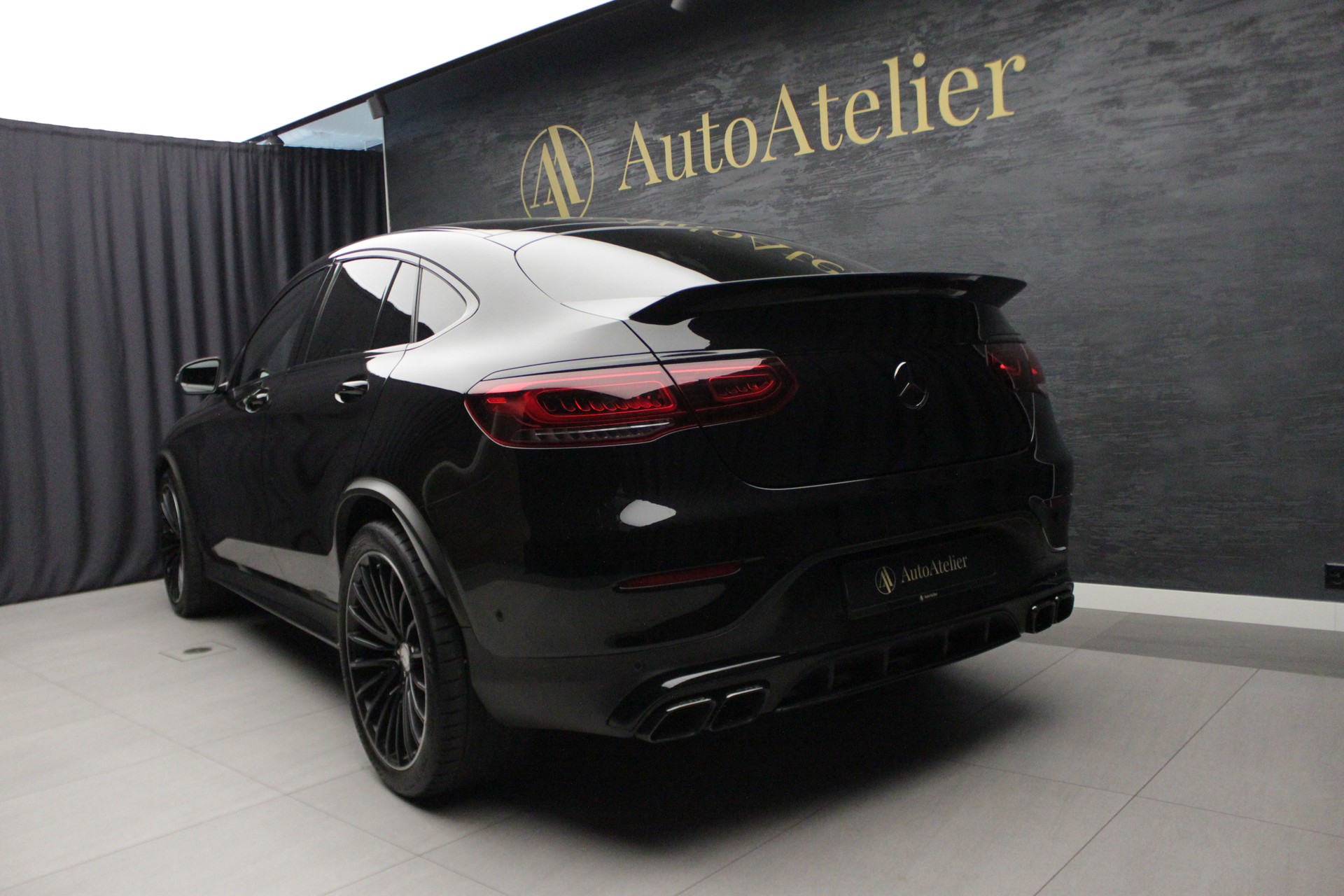 MERCEDES-BENZ GLC Coupé 63 S AMG 4Matic 9G-Tronic-image-9